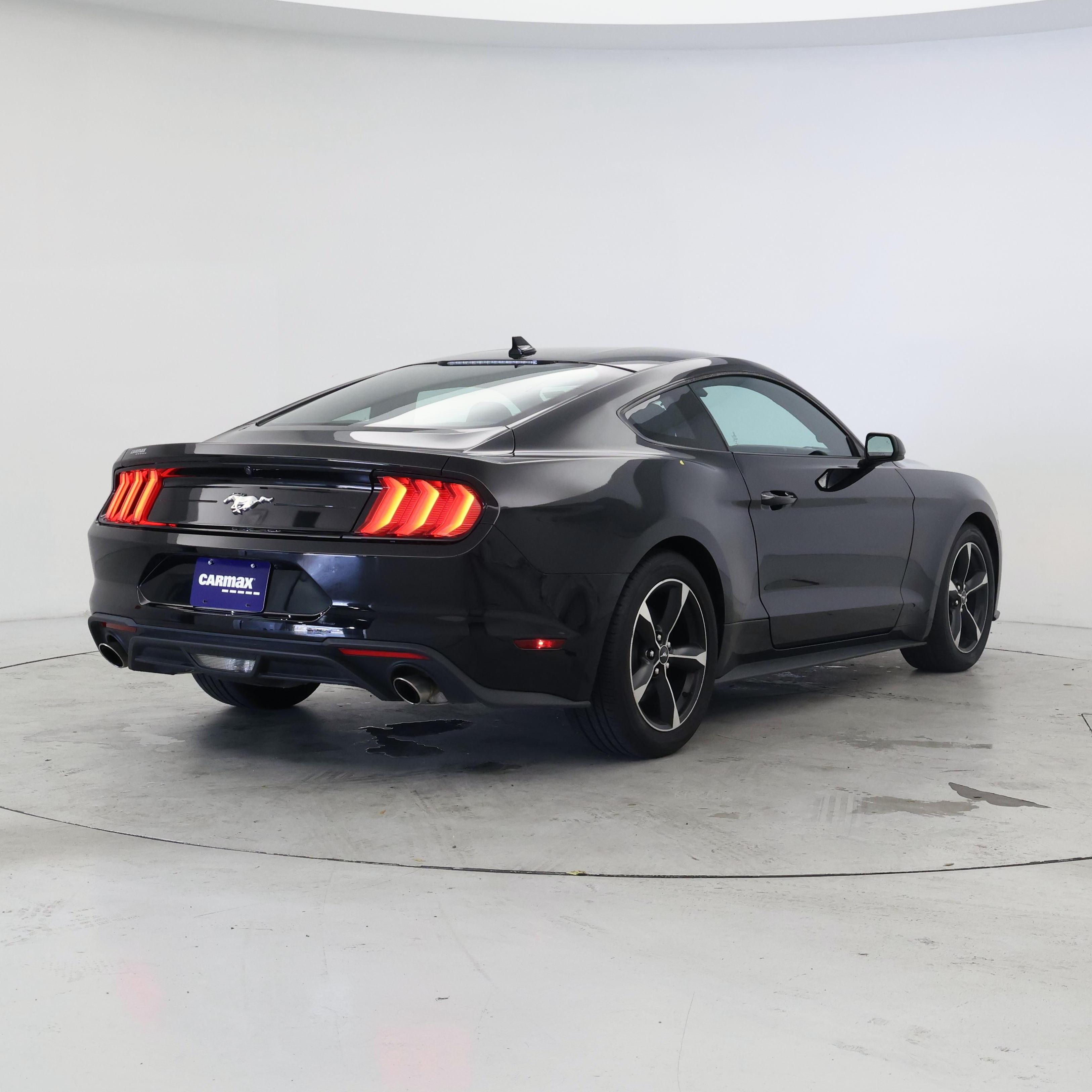 Thumbnail: 2022 Ford Mustang - 8