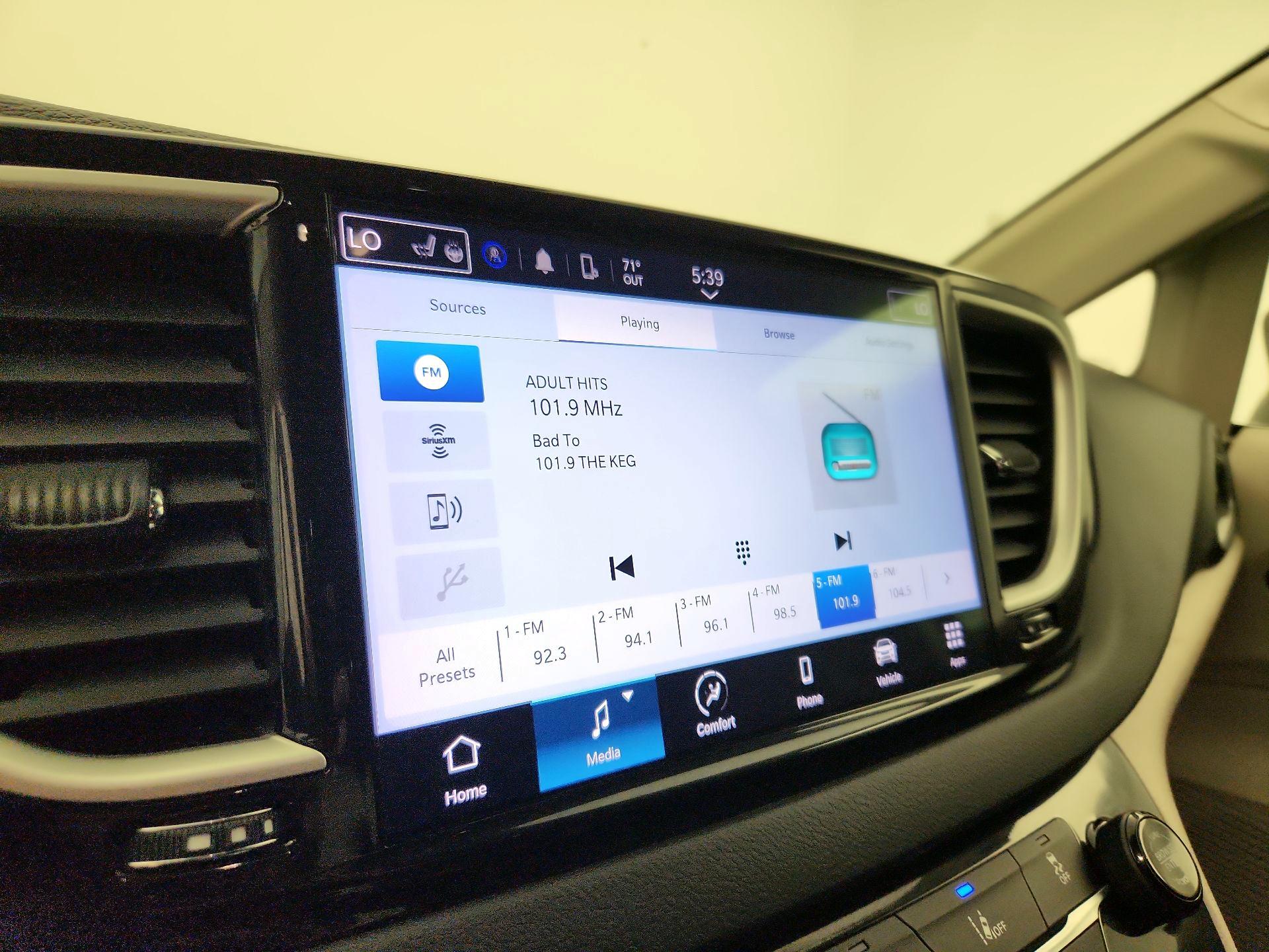 Thumbnail: 2022 Chrysler Pacifica - 15