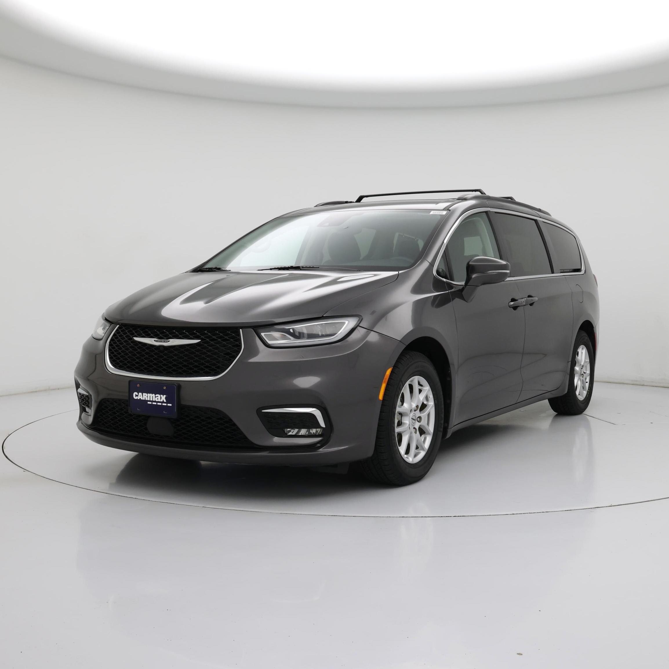 Thumbnail: 2022 Chrysler Pacifica - 4