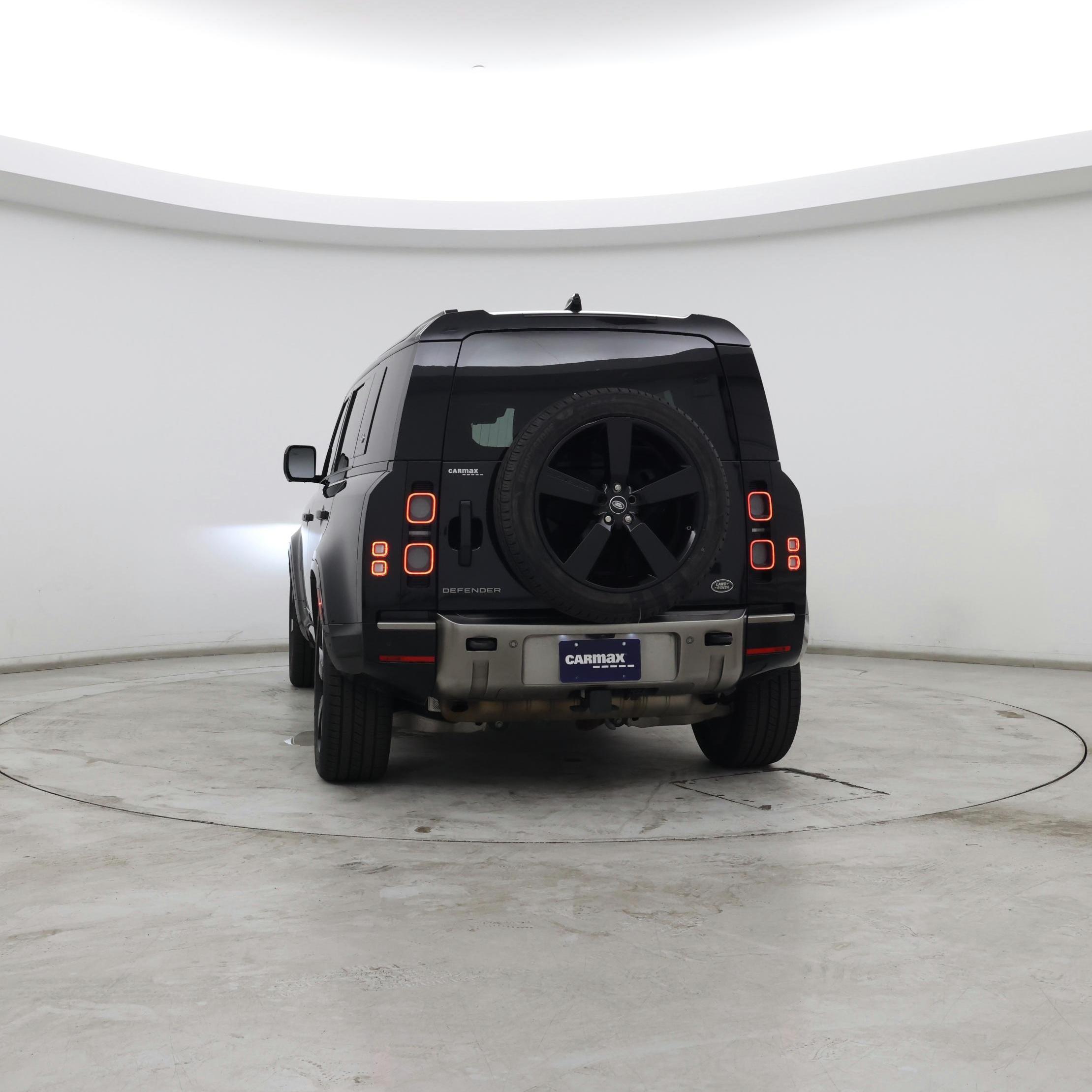 Thumbnail: 2021 Land Rover Defender - 6