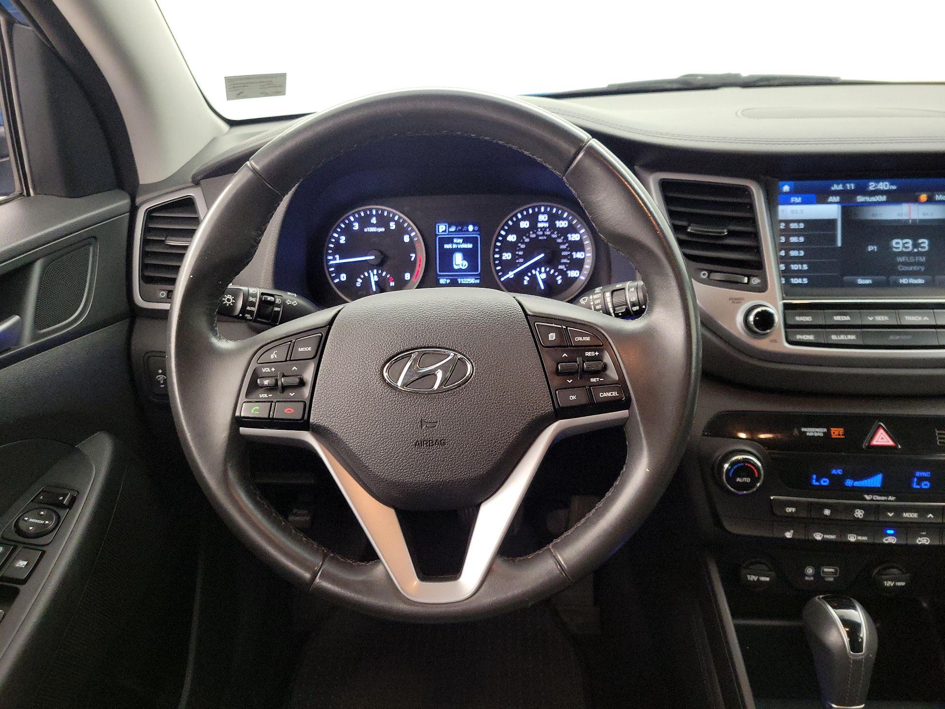 Thumbnail: 2016 Hyundai Tucson - 10