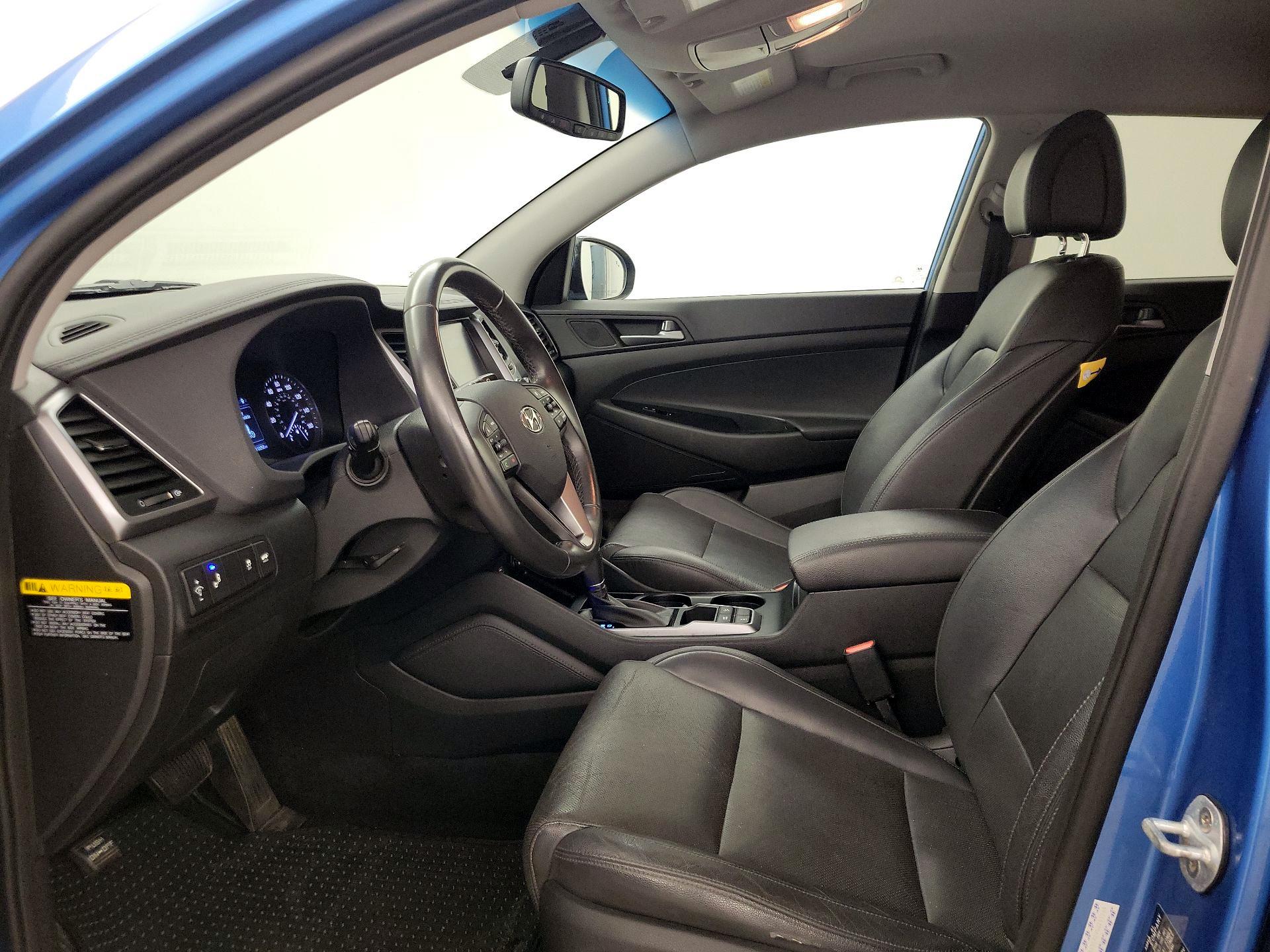 Thumbnail: 2016 Hyundai Tucson - 11