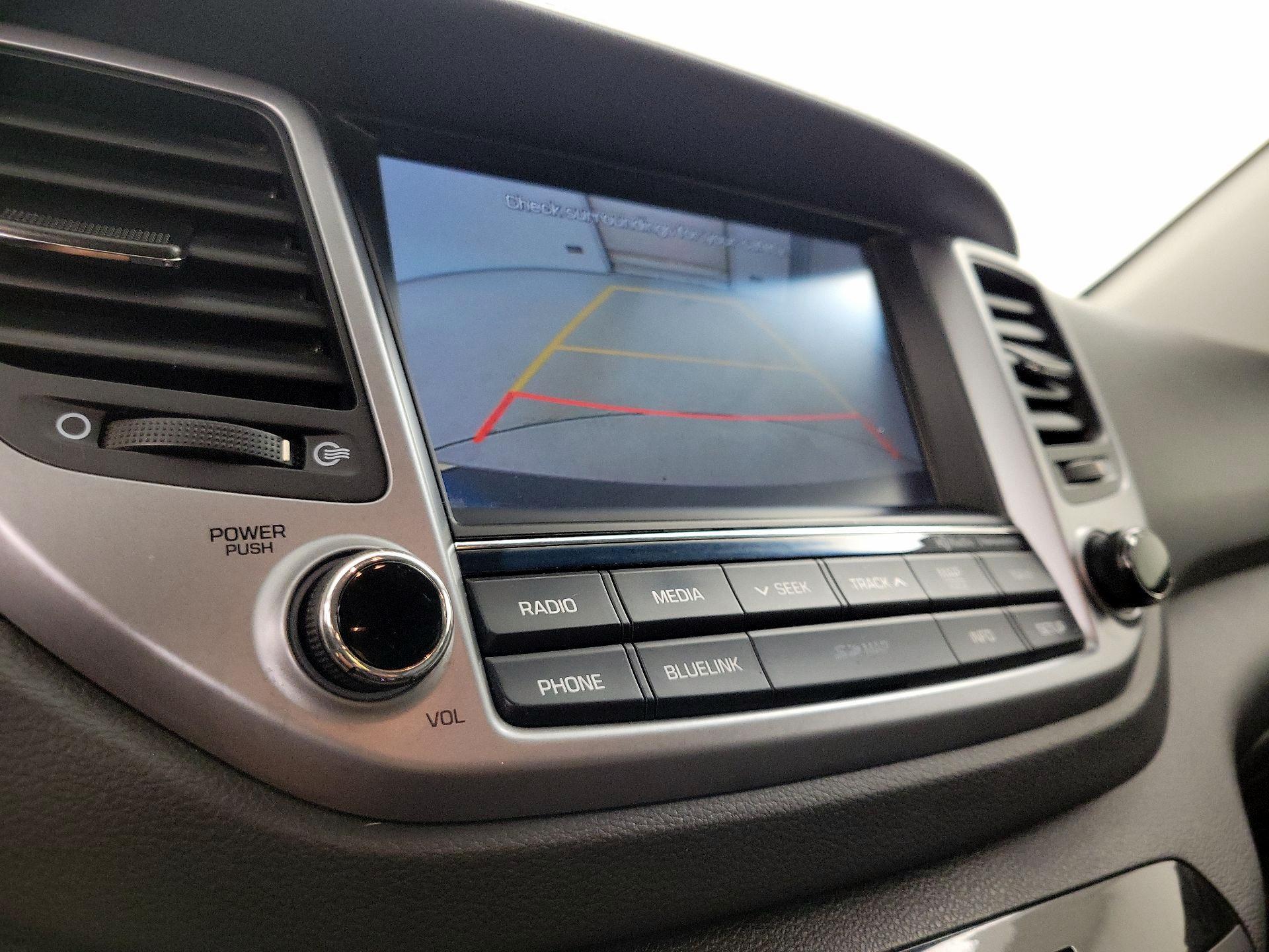Thumbnail: 2016 Hyundai Tucson - 15
