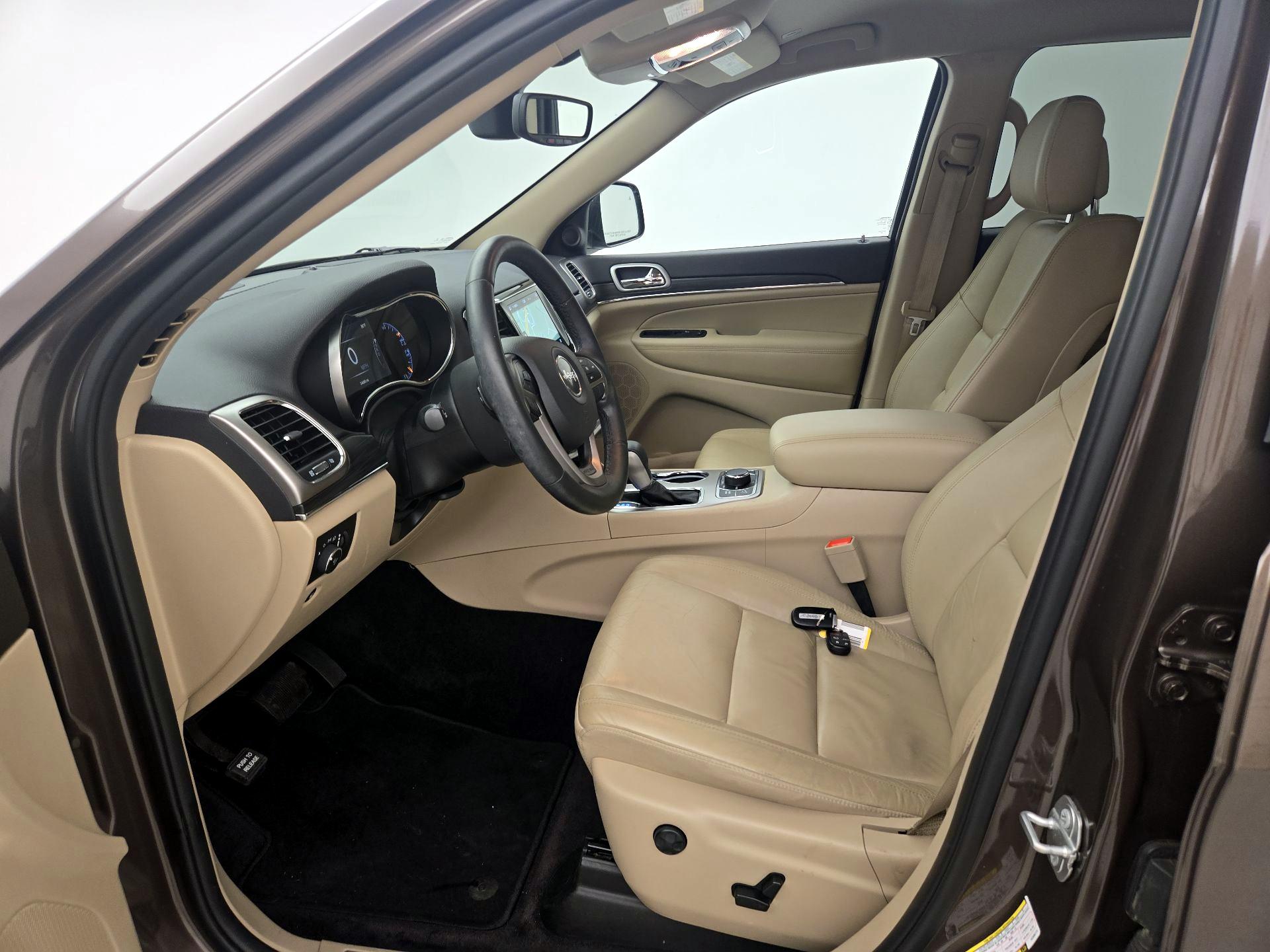 Thumbnail: 2019 Jeep Grand Cherokee - 11