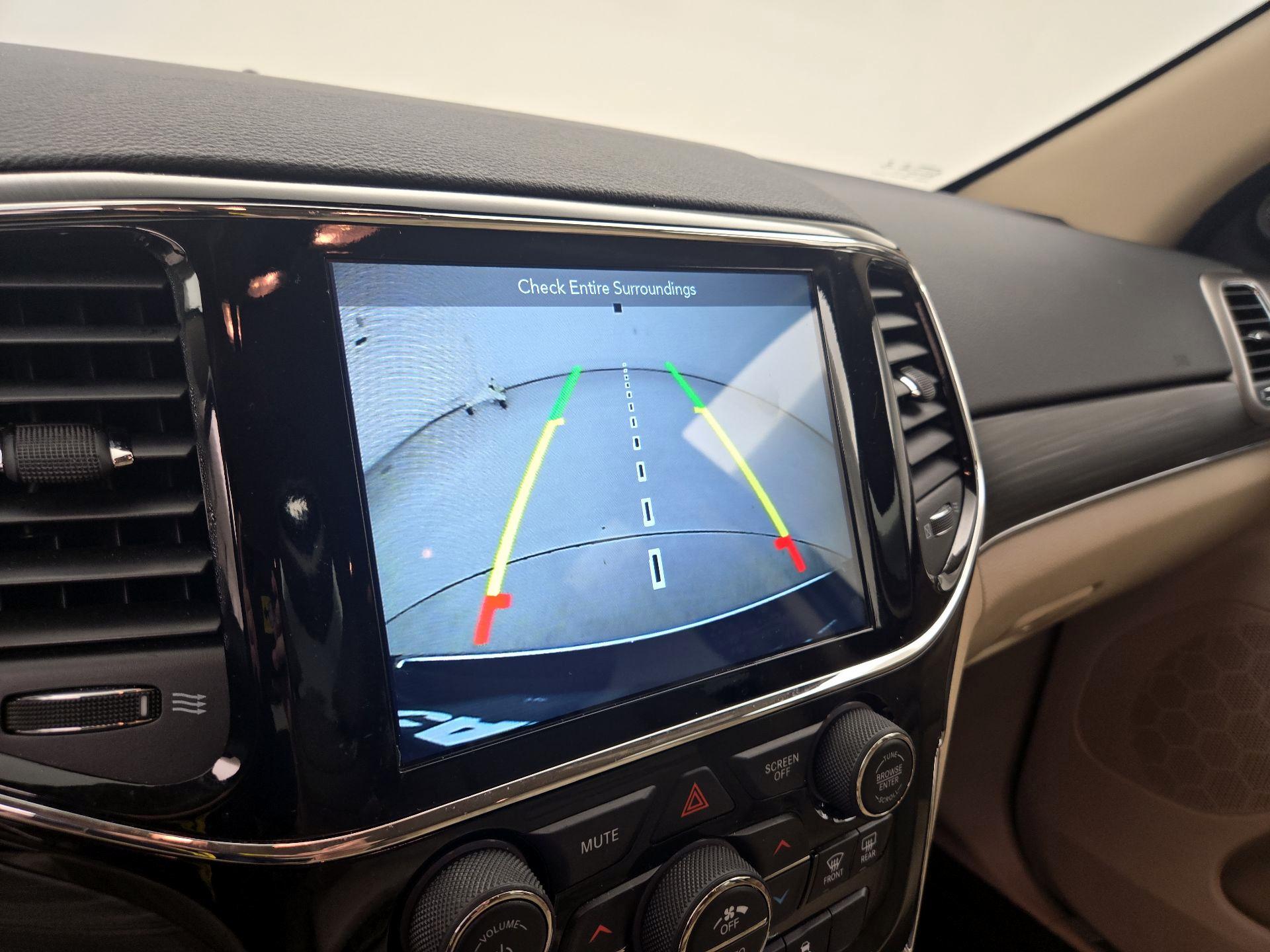 Thumbnail: 2019 Jeep Grand Cherokee - 15