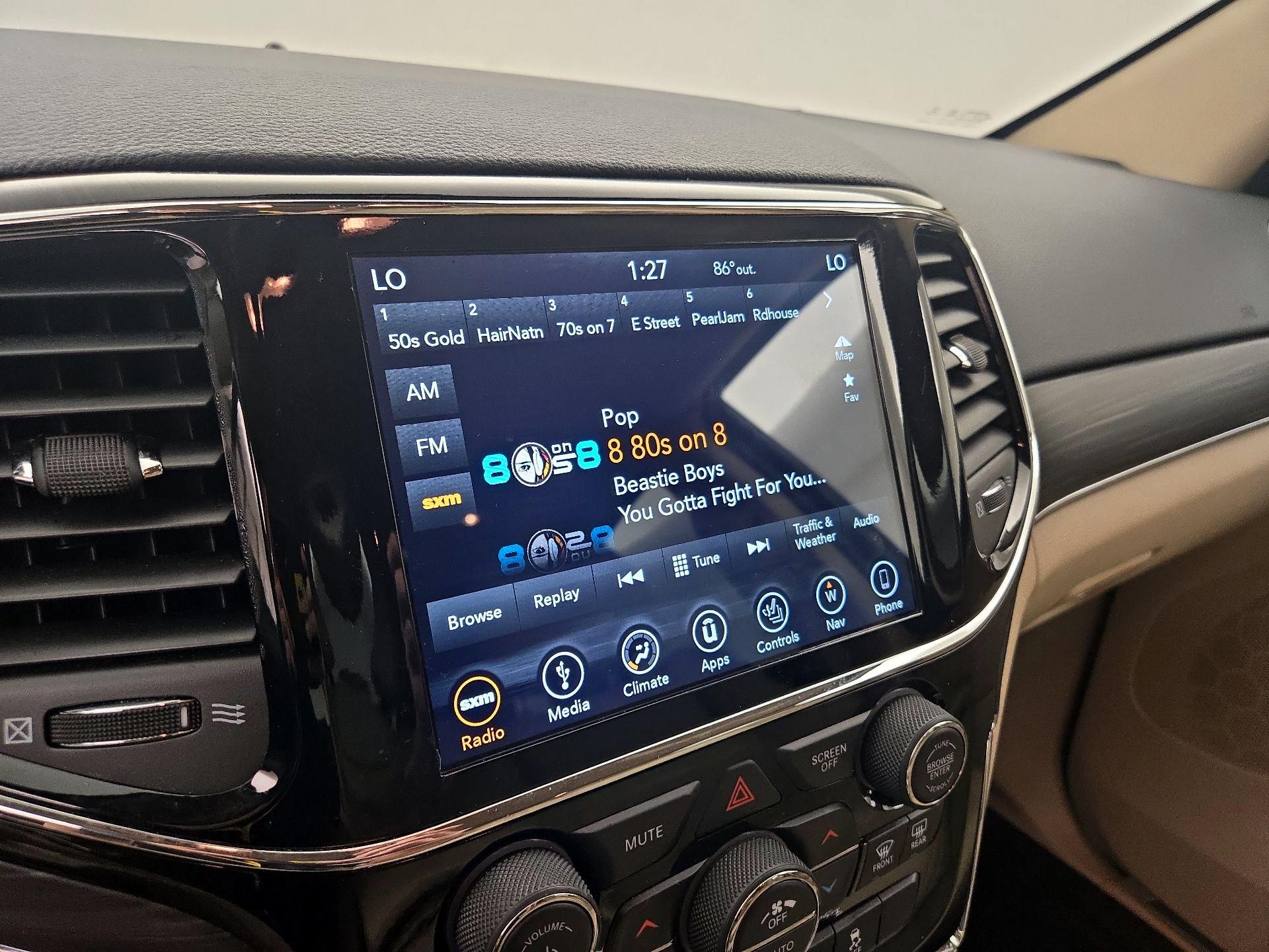 Thumbnail: 2019 Jeep Grand Cherokee - 16