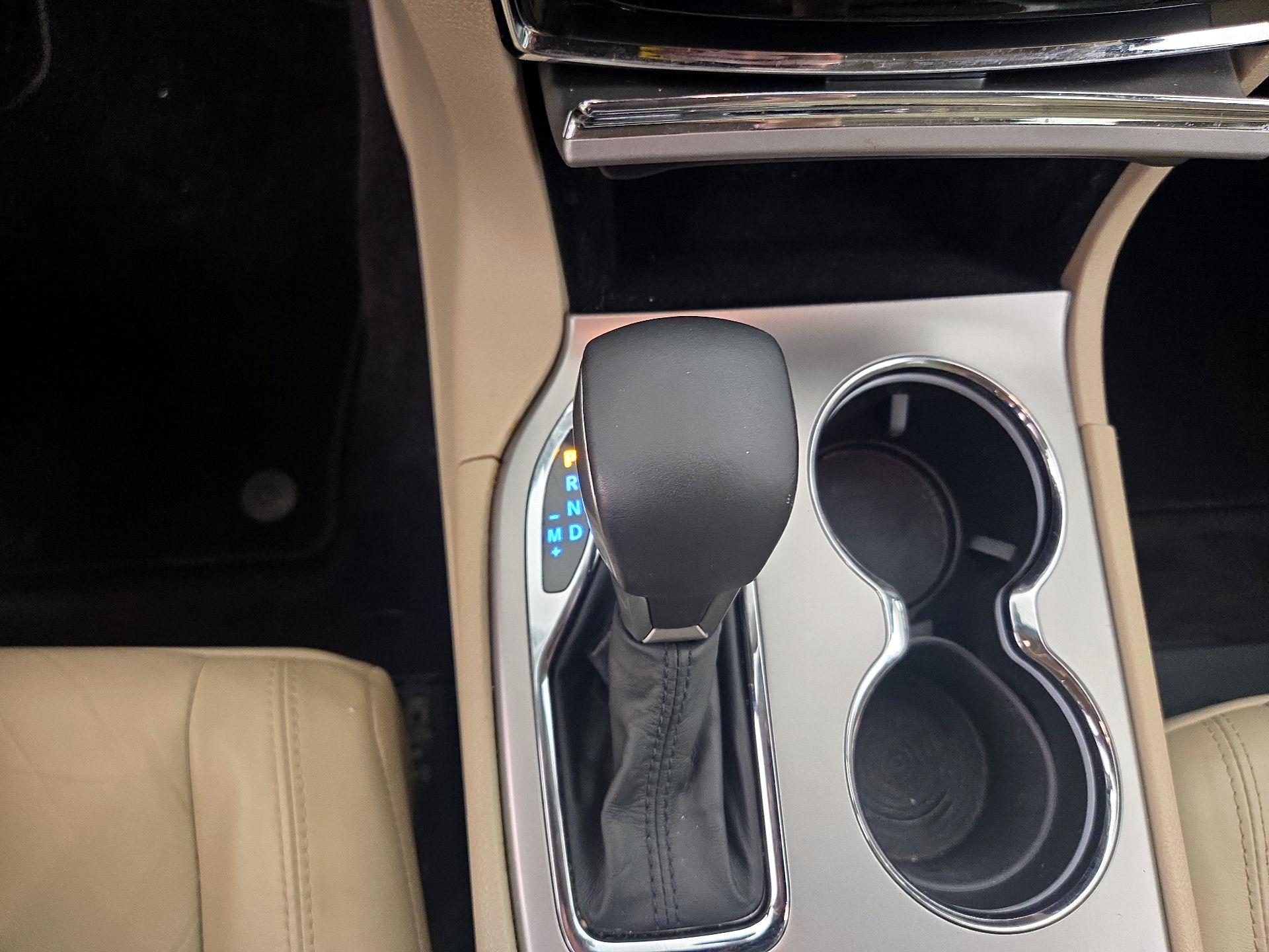Thumbnail: 2019 Jeep Grand Cherokee - 18
