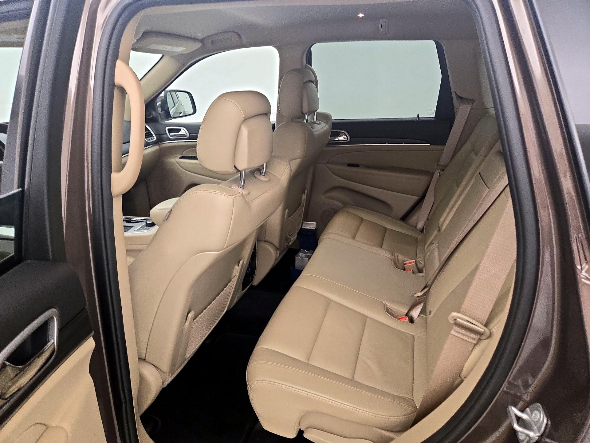 Thumbnail: 2019 Jeep Grand Cherokee - 20