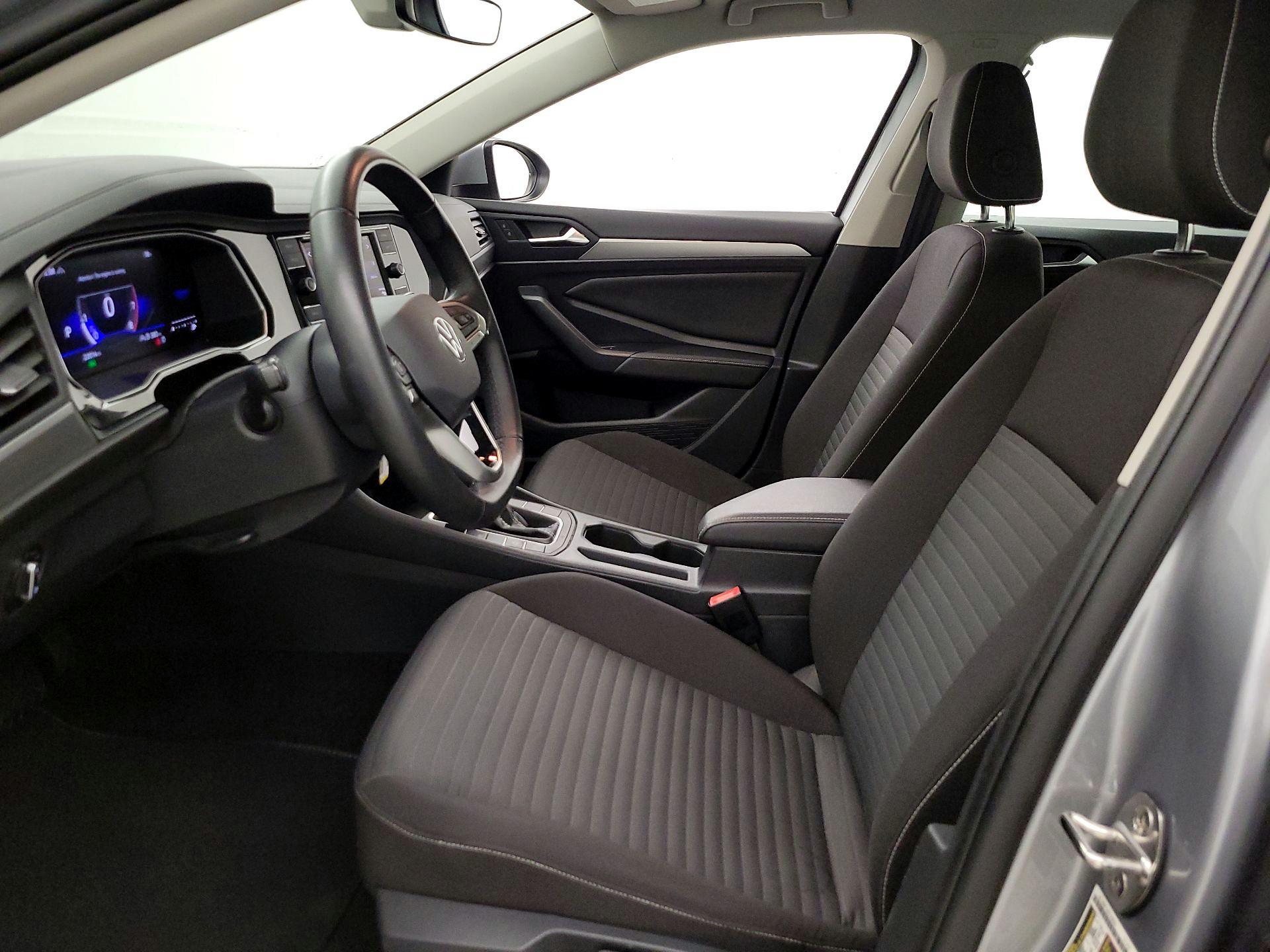 Thumbnail: 2024 Volkswagen Jetta - 11