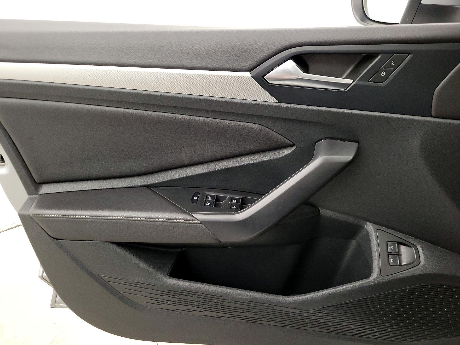 Thumbnail: 2024 Volkswagen Jetta - 12