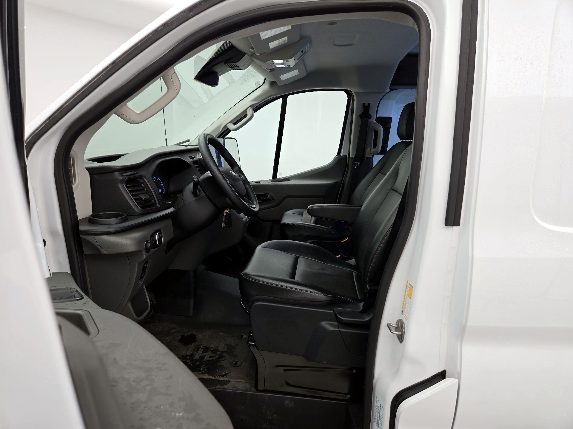 Thumbnail: 2023 Ford Econoline - 11