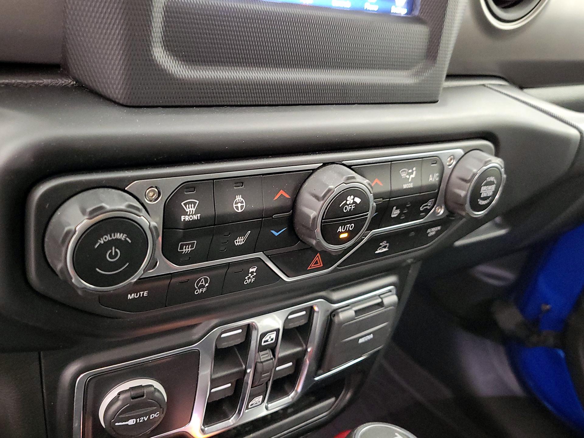 Thumbnail: 2021 Jeep Wrangler - 16