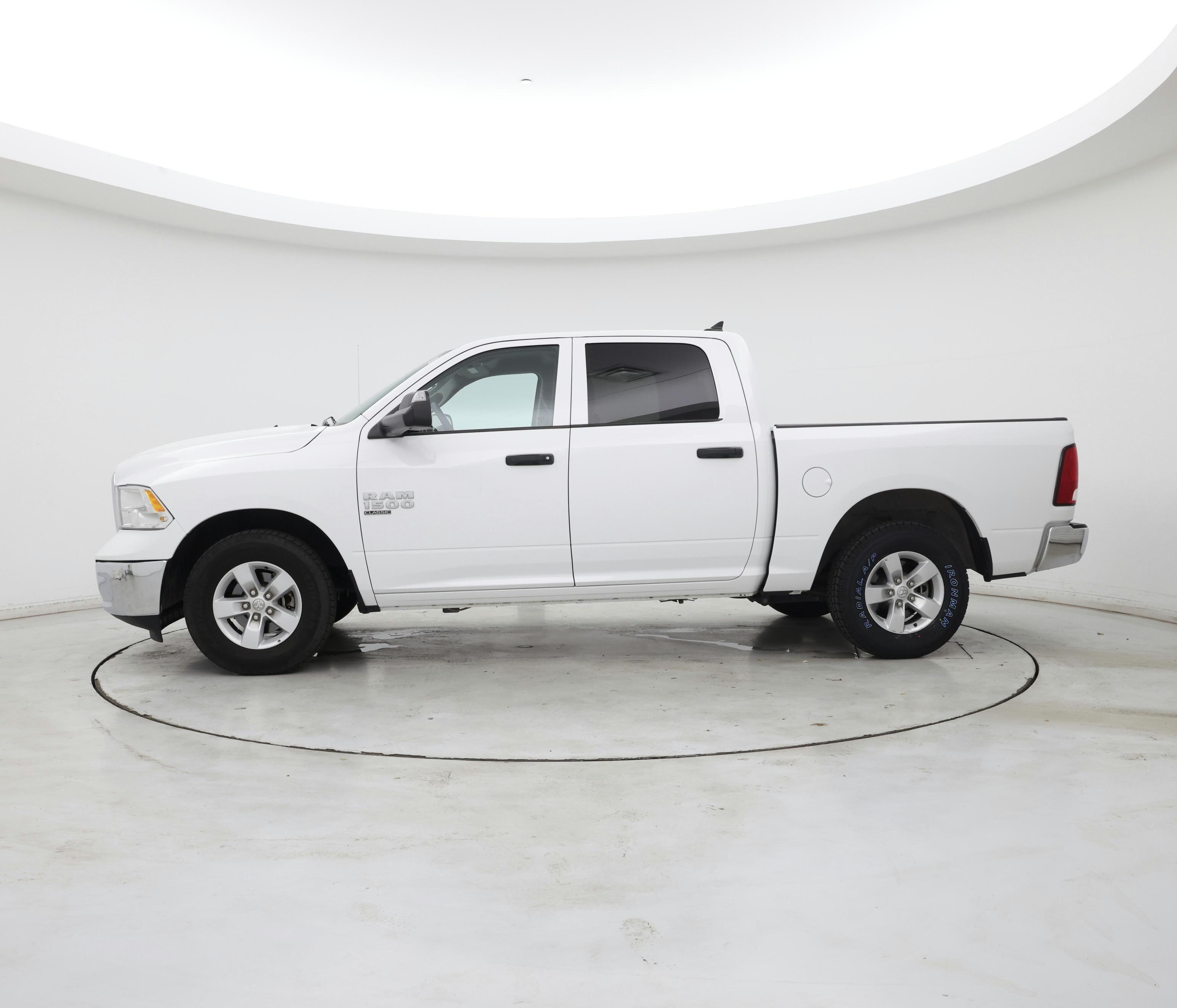 Thumbnail: 2023 RAM 1500 Classic - 3