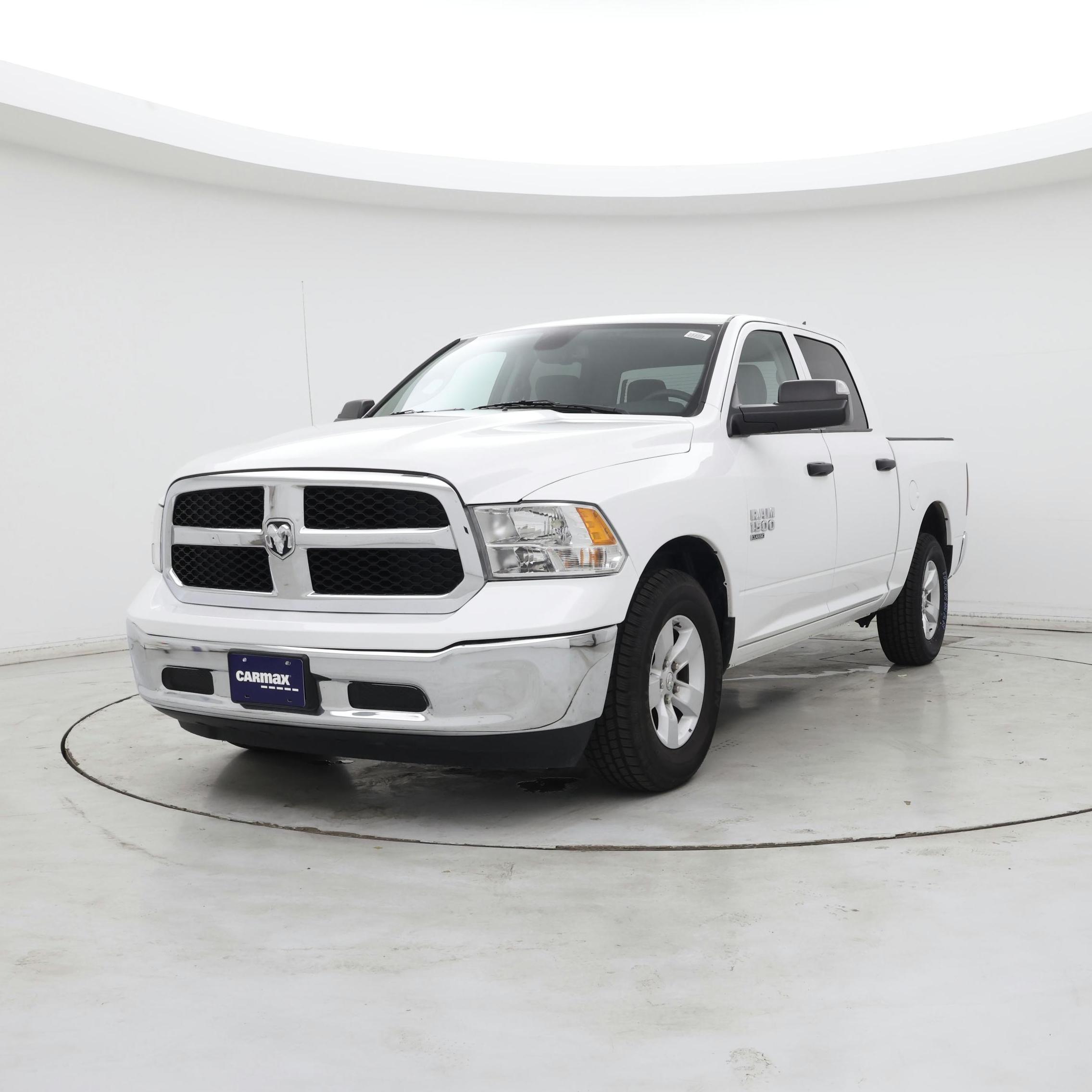 Thumbnail: 2023 RAM 1500 Classic - 4