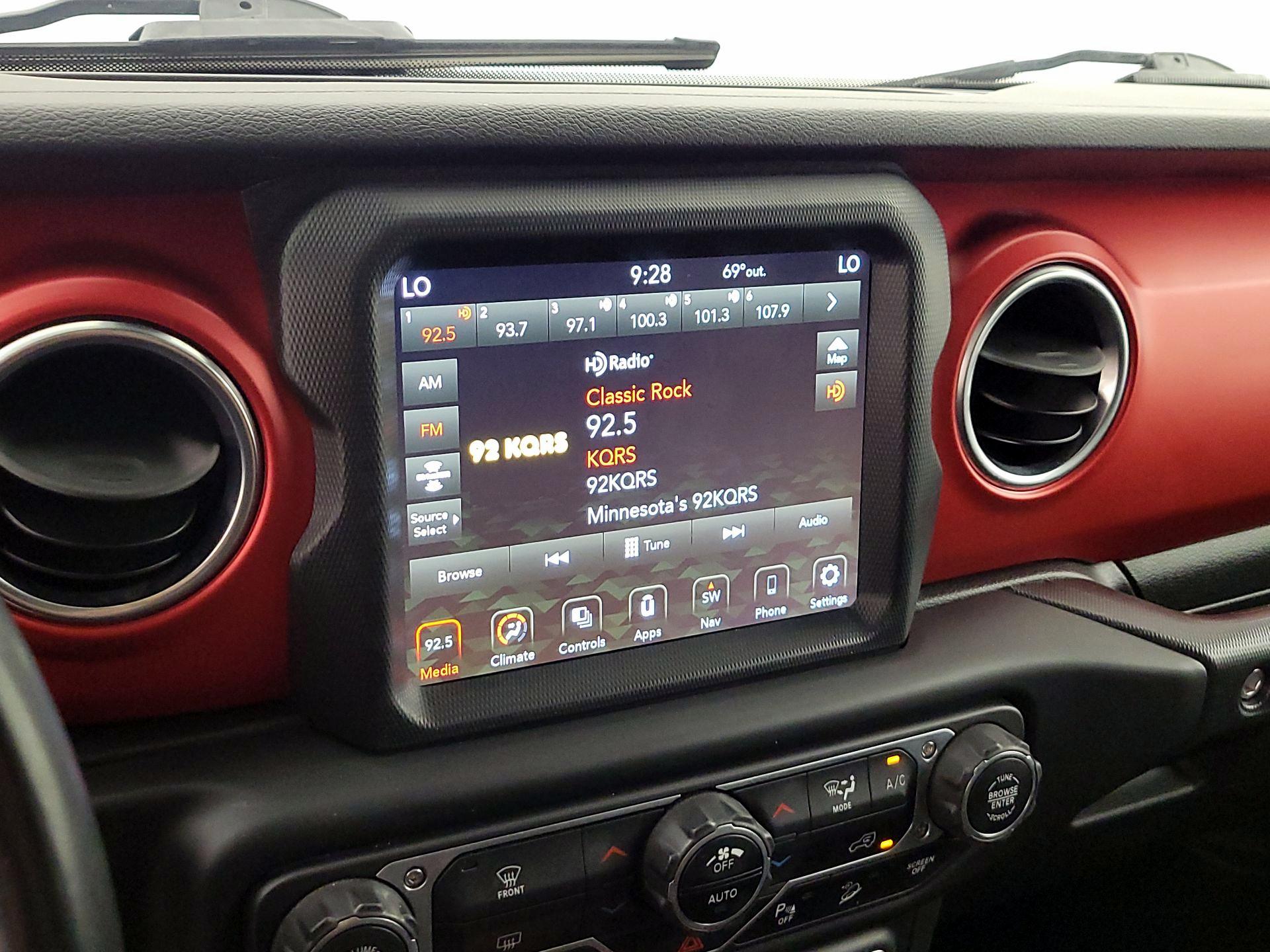 Thumbnail: 2021 Jeep Wrangler - 16