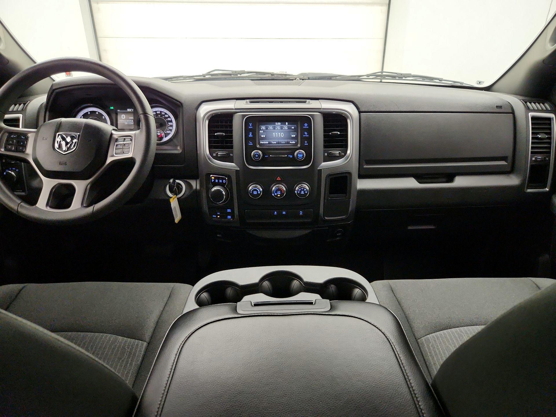 Thumbnail: 2022 RAM 1500 Classic - 9