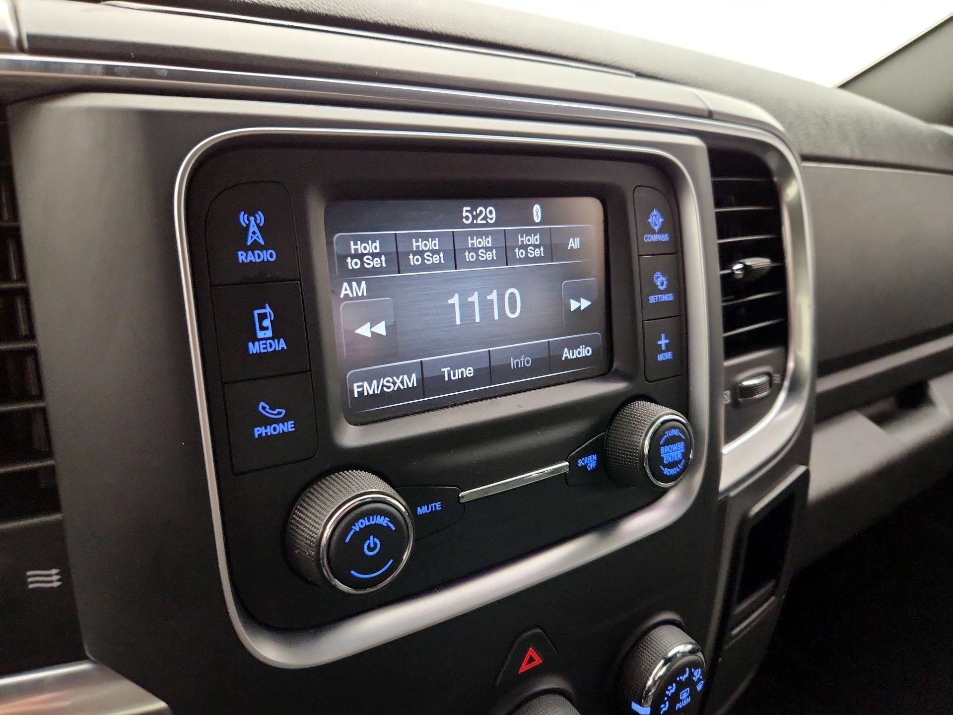 Thumbnail: 2022 RAM 1500 Classic - 16
