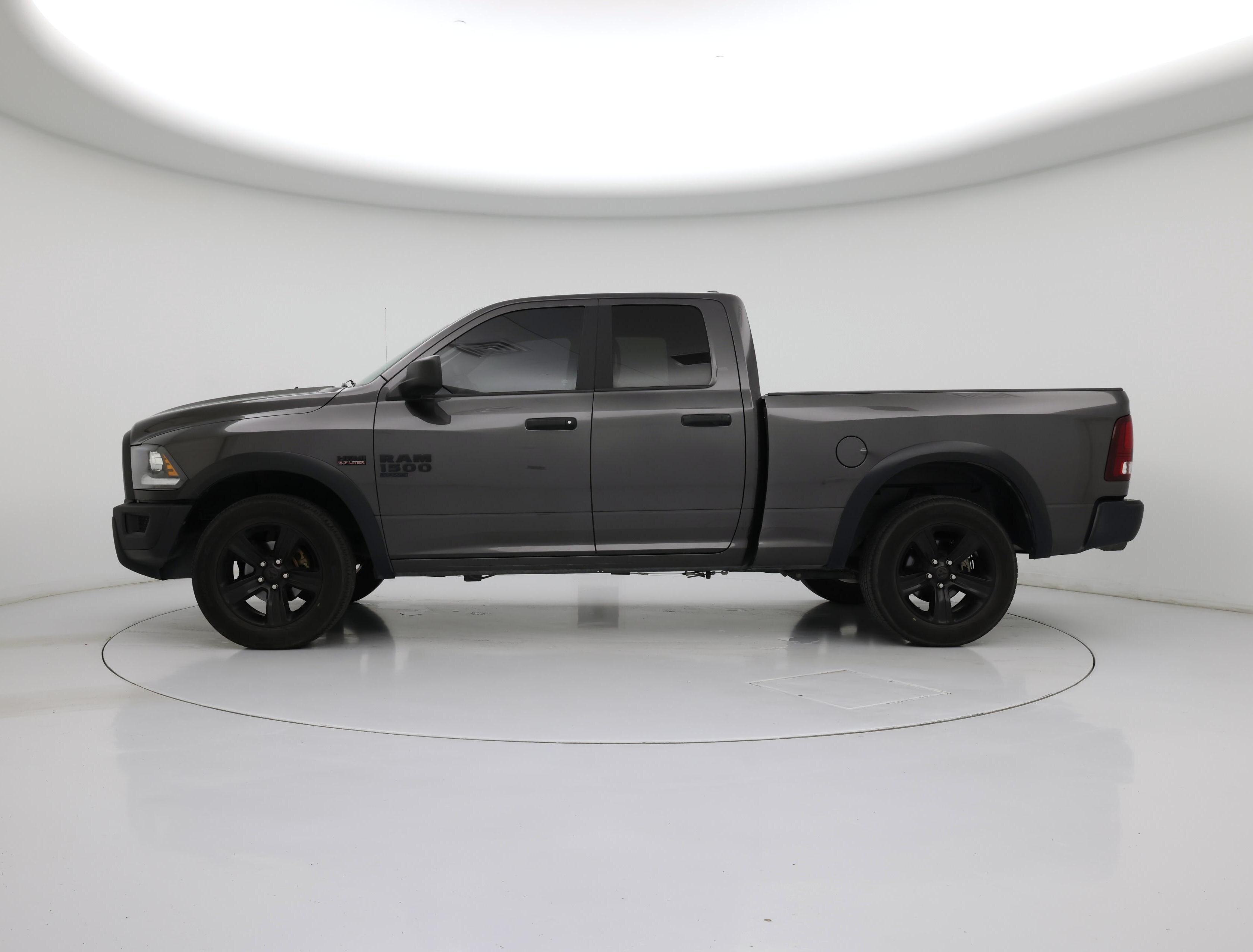 Thumbnail: 2022 RAM 1500 Classic - 3