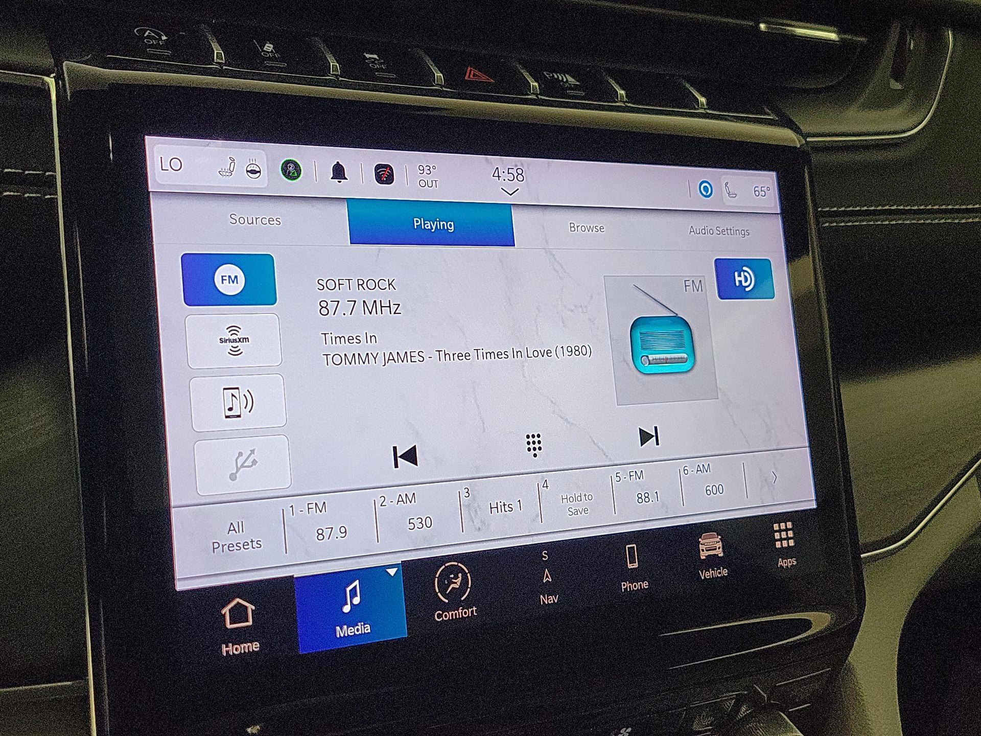 Thumbnail: 2022 Jeep Grand Cherokee L - 16