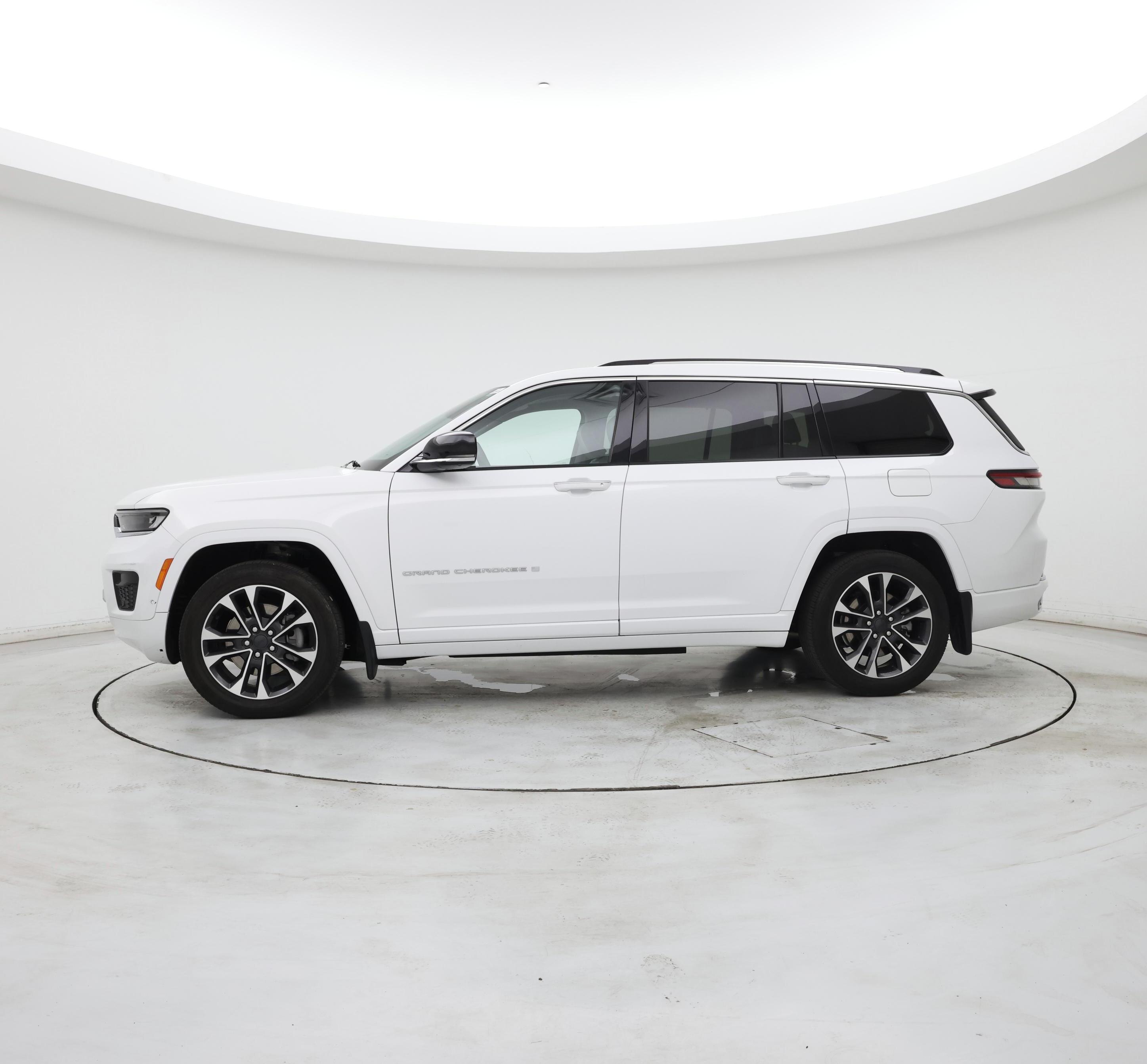Thumbnail: 2022 Jeep Grand Cherokee L - 3