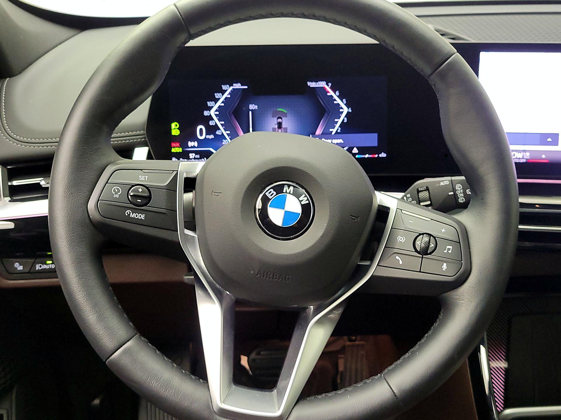 Thumbnail: 2025 BMW X1 - 10