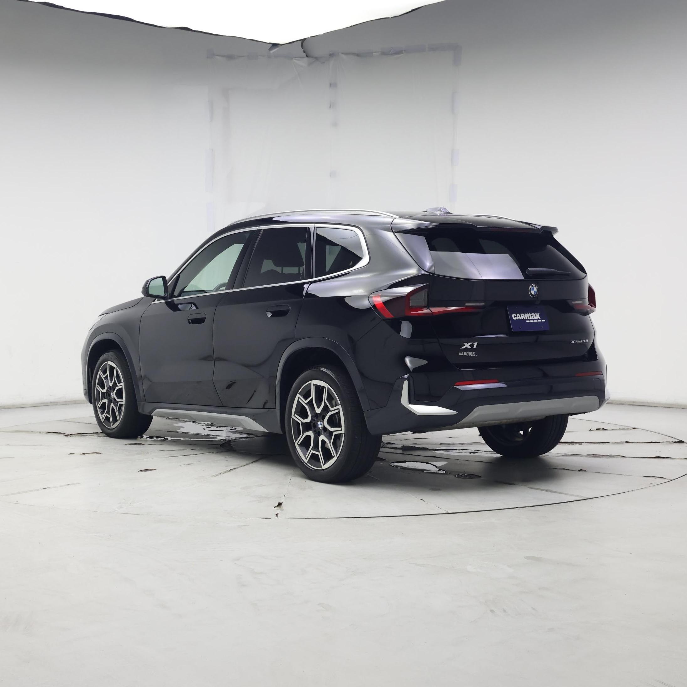 Thumbnail: 2025 BMW X1 - 2