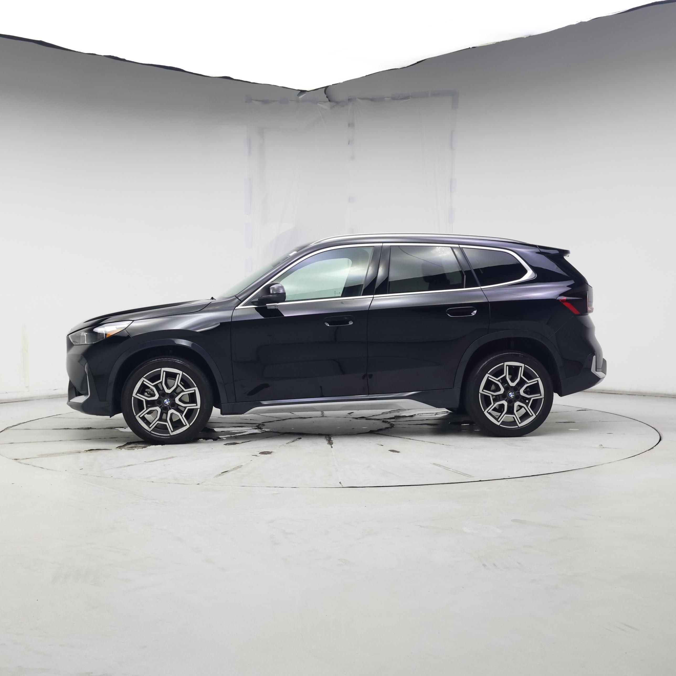 Thumbnail: 2025 BMW X1 - 3