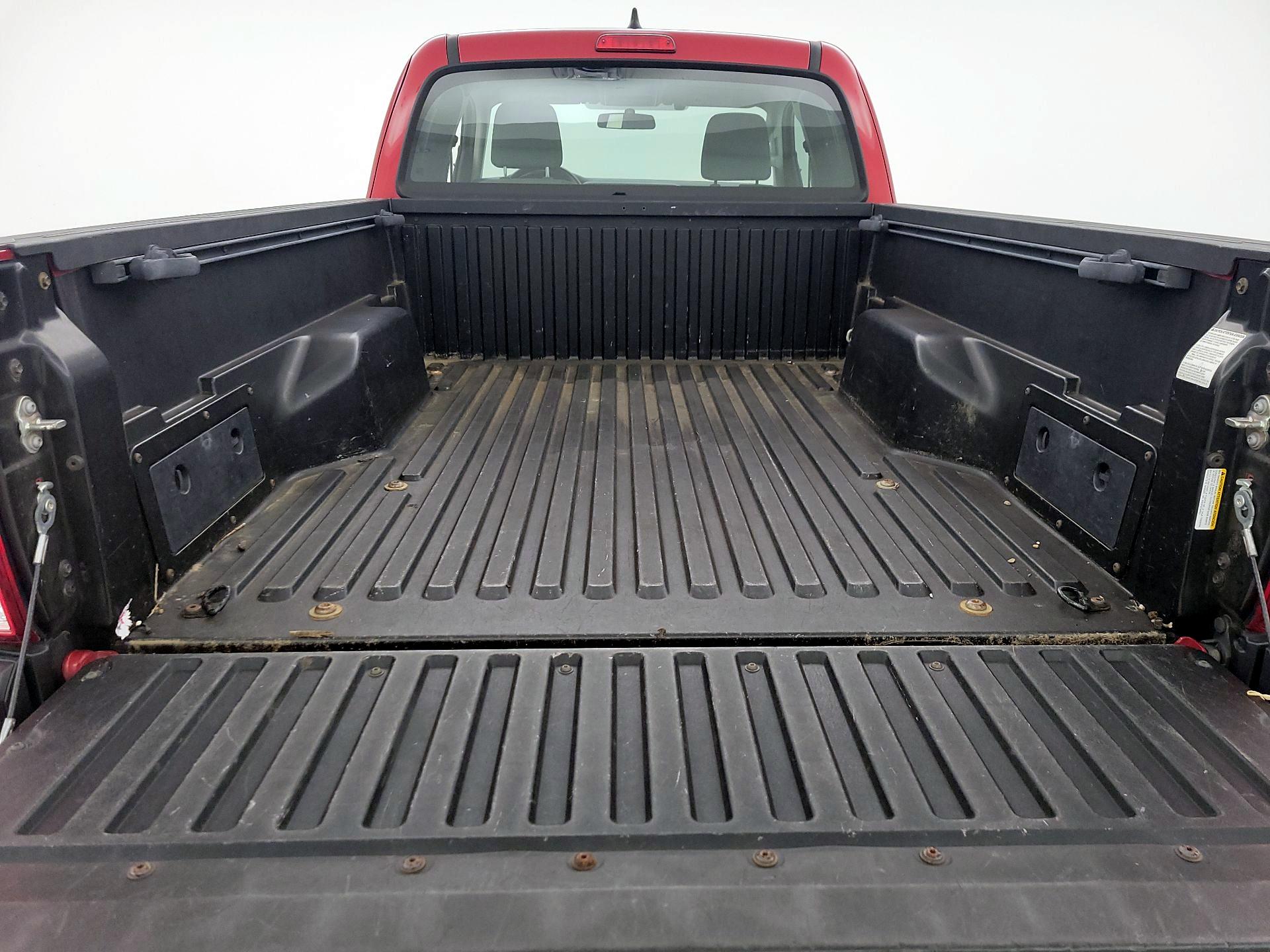 Thumbnail: 2016 Toyota Tacoma - 19