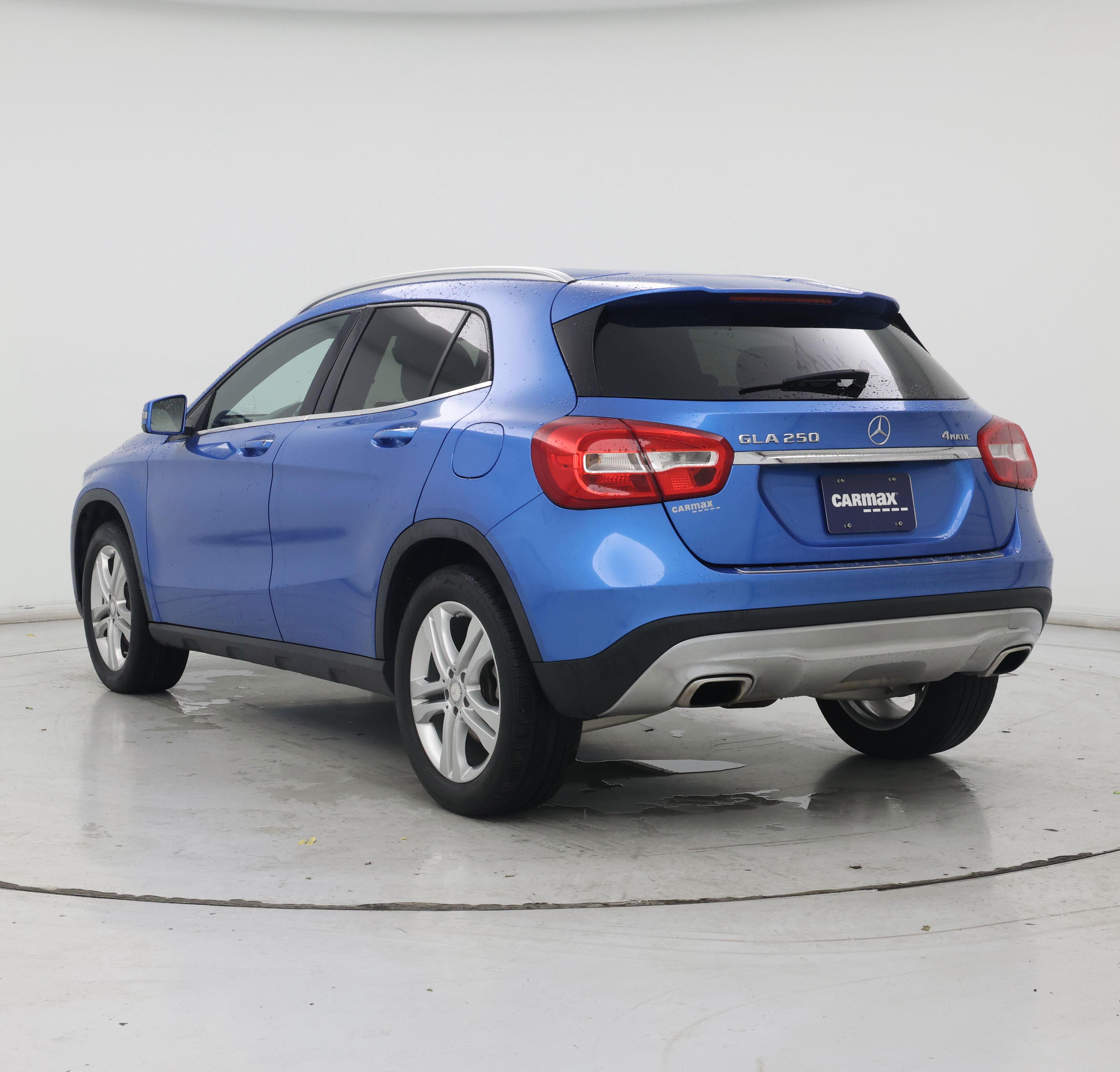 Thumbnail: 2016 Mercedes-Benz GLA - 2
