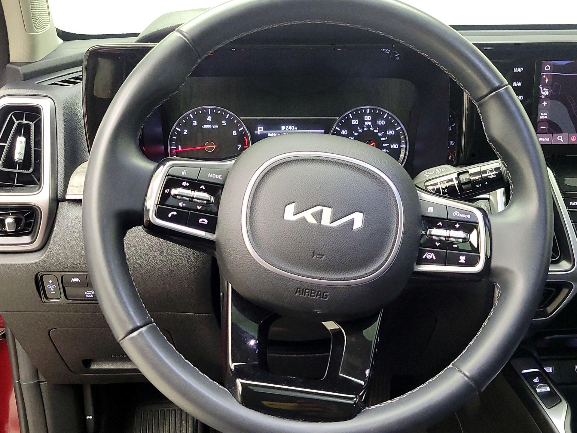 Thumbnail: 2023 Kia Sorento - 10