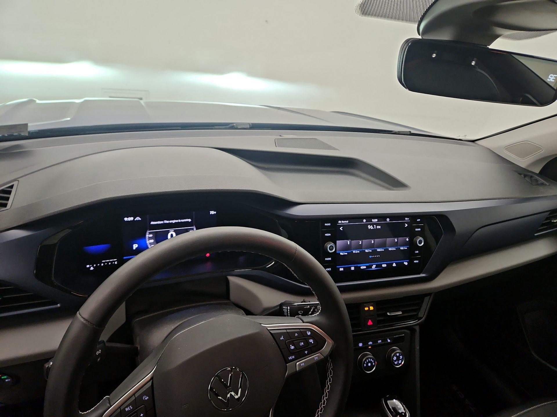 Thumbnail: 2022 Volkswagen Taos - 9