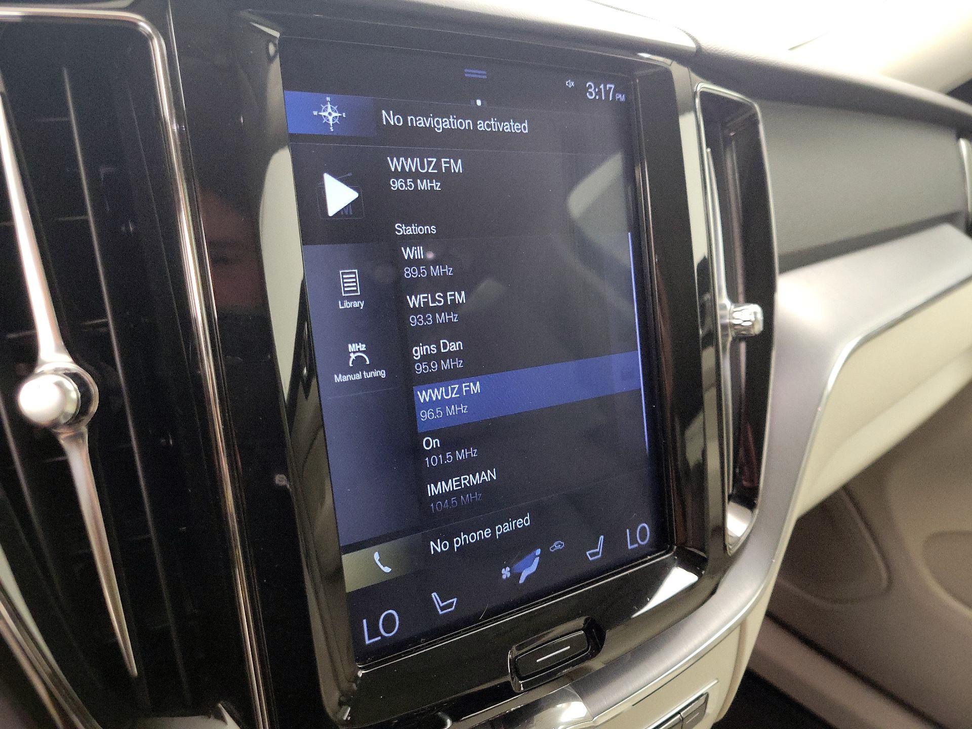Thumbnail: 2019 Volvo XC60 - 15