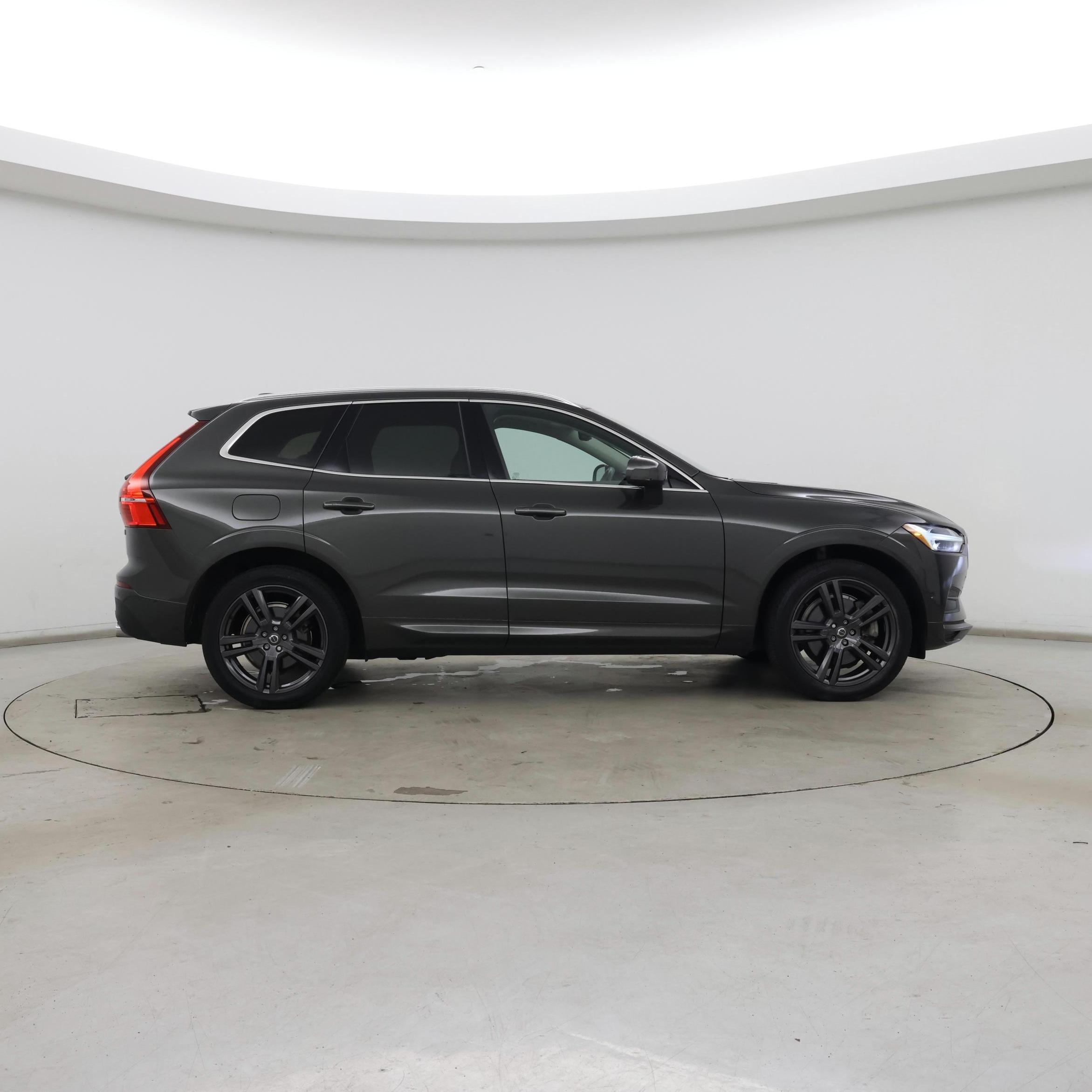 Thumbnail: 2019 Volvo XC60 - 7