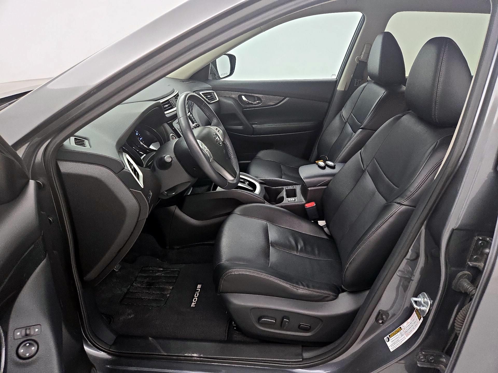 Thumbnail: 2016 Nissan Rogue - 11