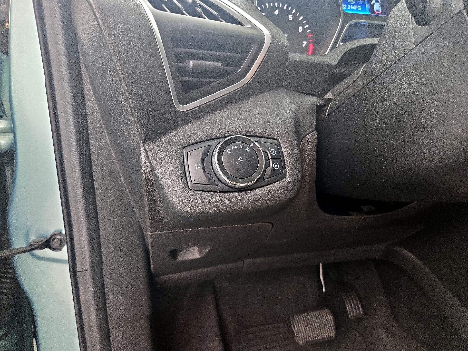 Thumbnail: 2013 Ford Escape - 13