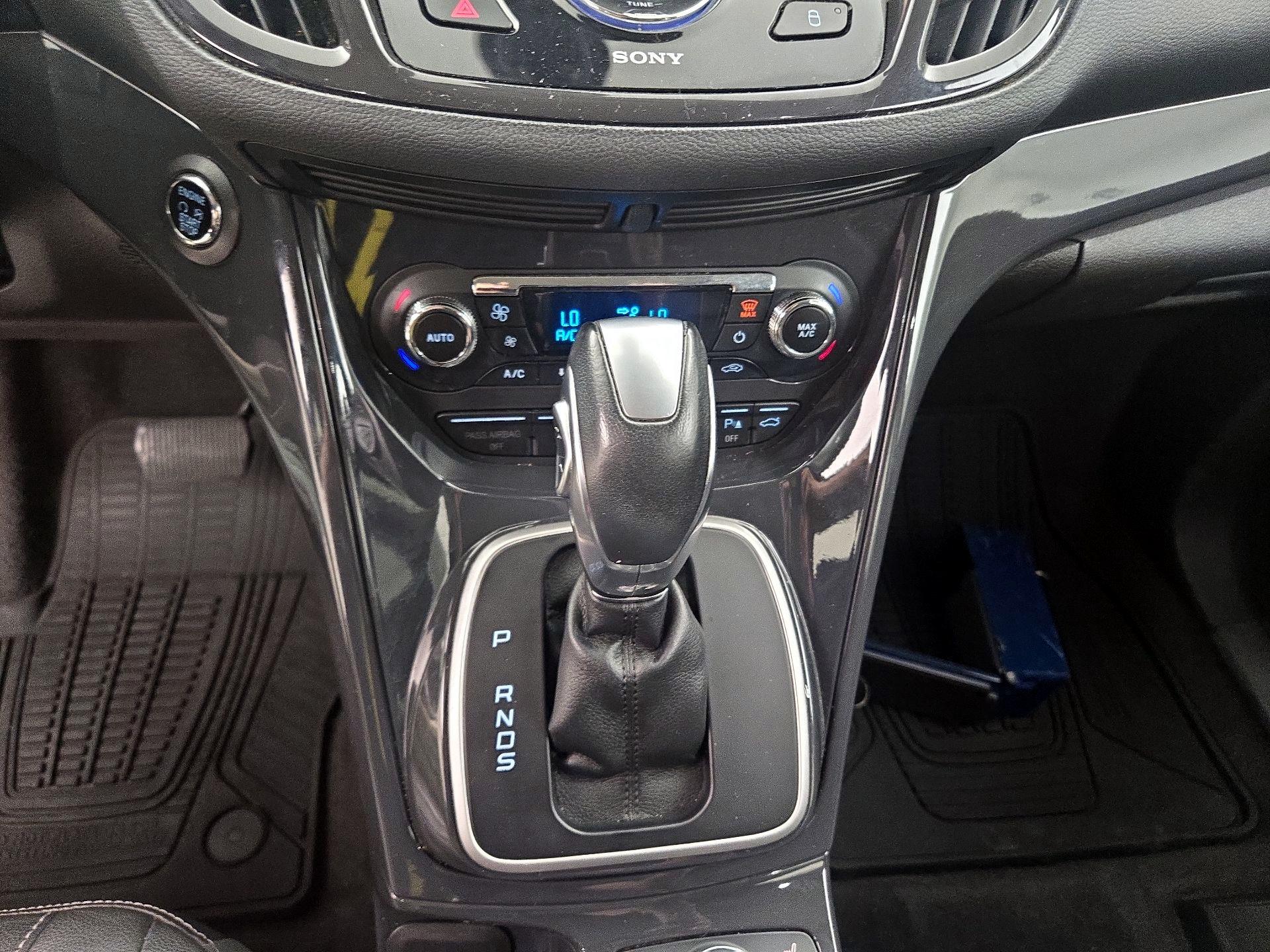 Thumbnail: 2013 Ford Escape - 17