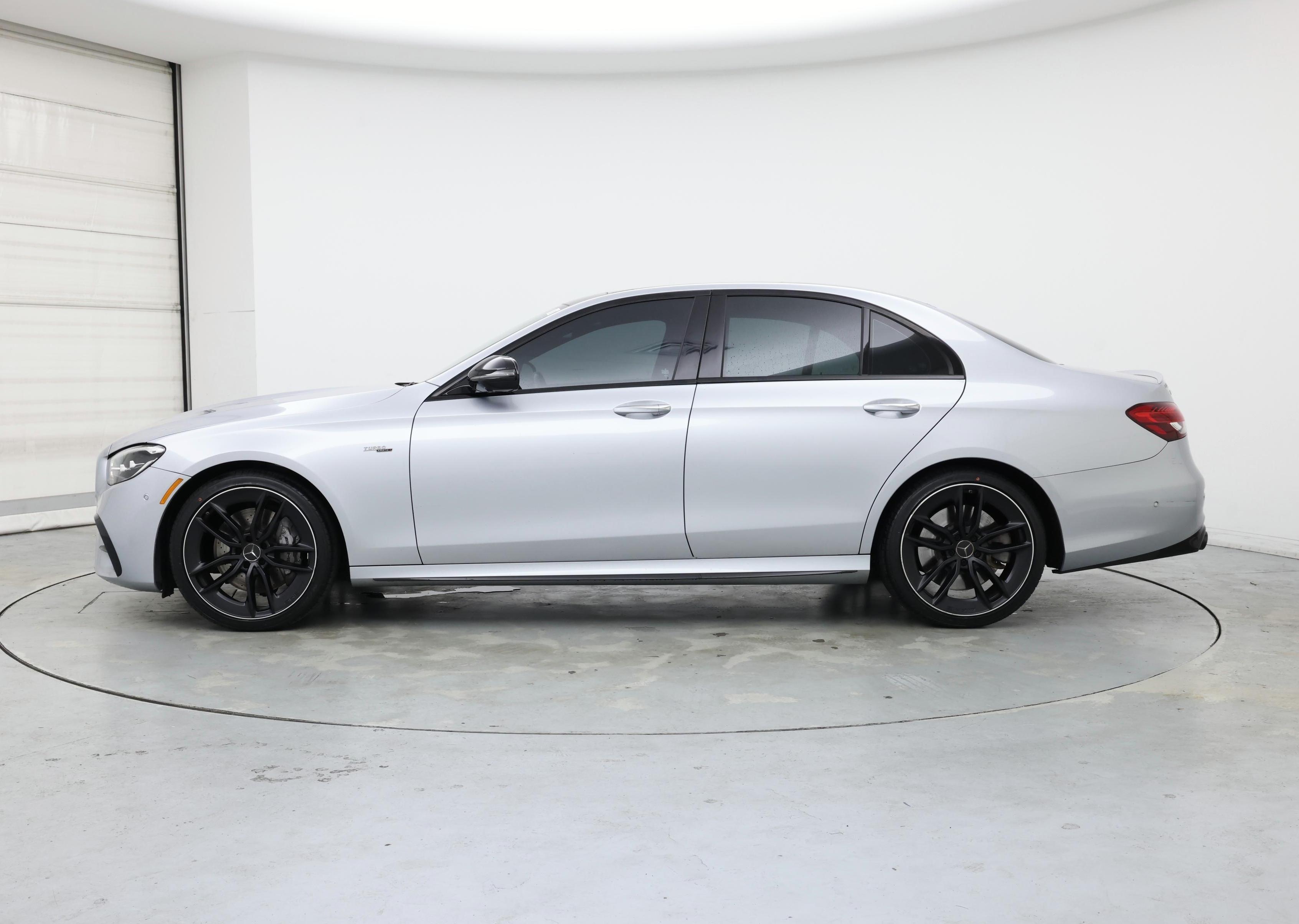 Thumbnail: 2022 Mercedes-Benz E-Class - 3
