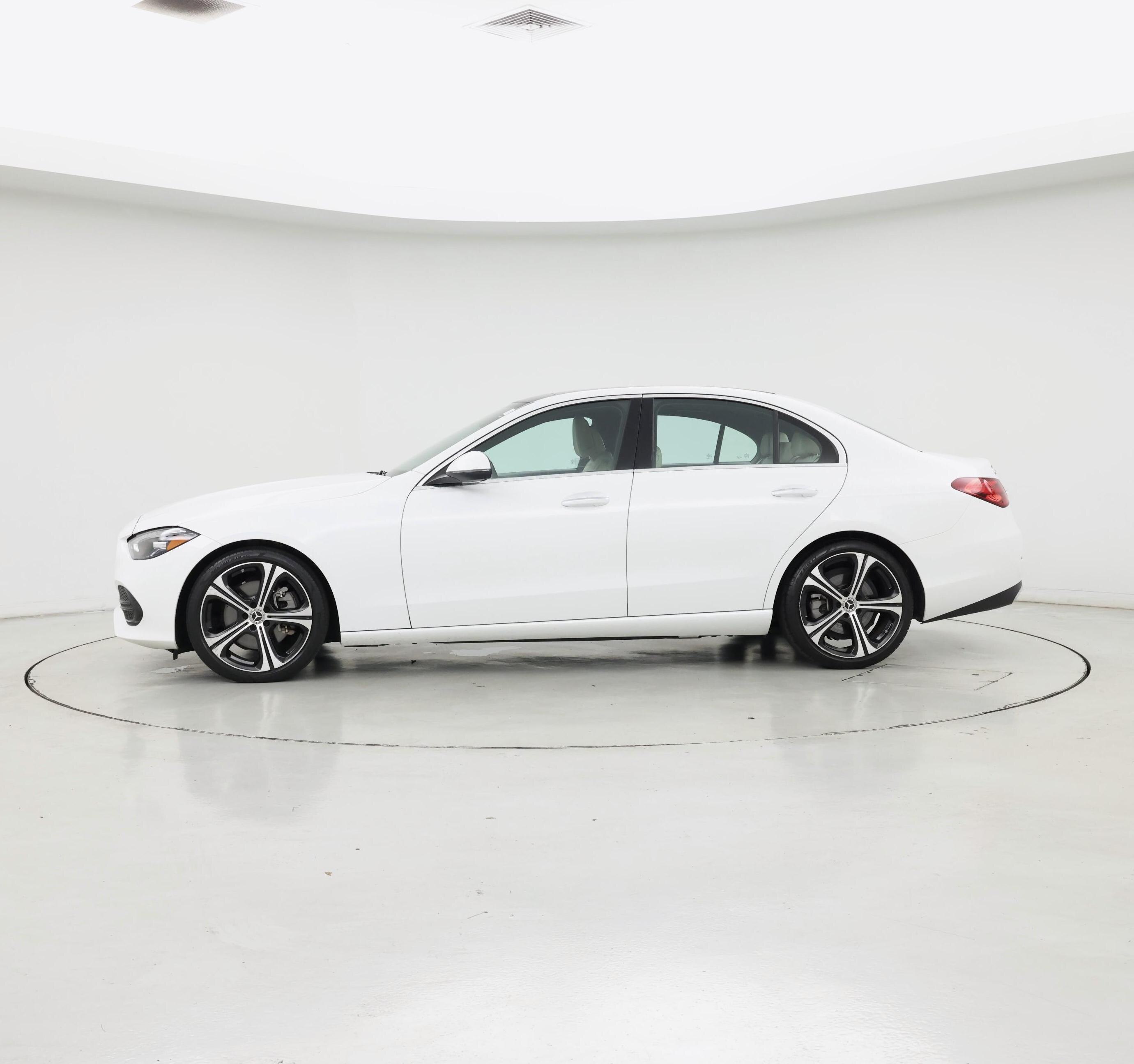 Thumbnail: 2022 Mercedes-Benz C-Class - 3