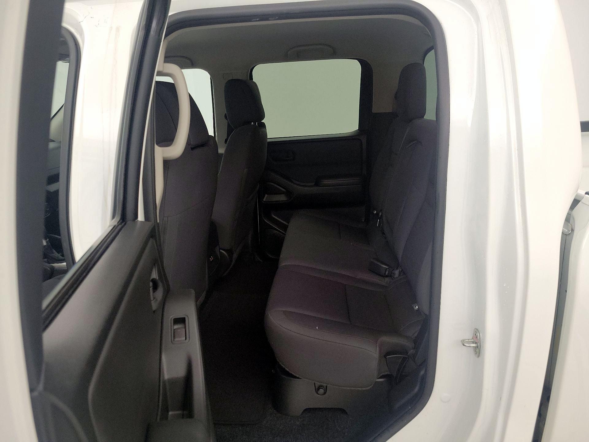 Thumbnail: 2022 Nissan Frontier - 19