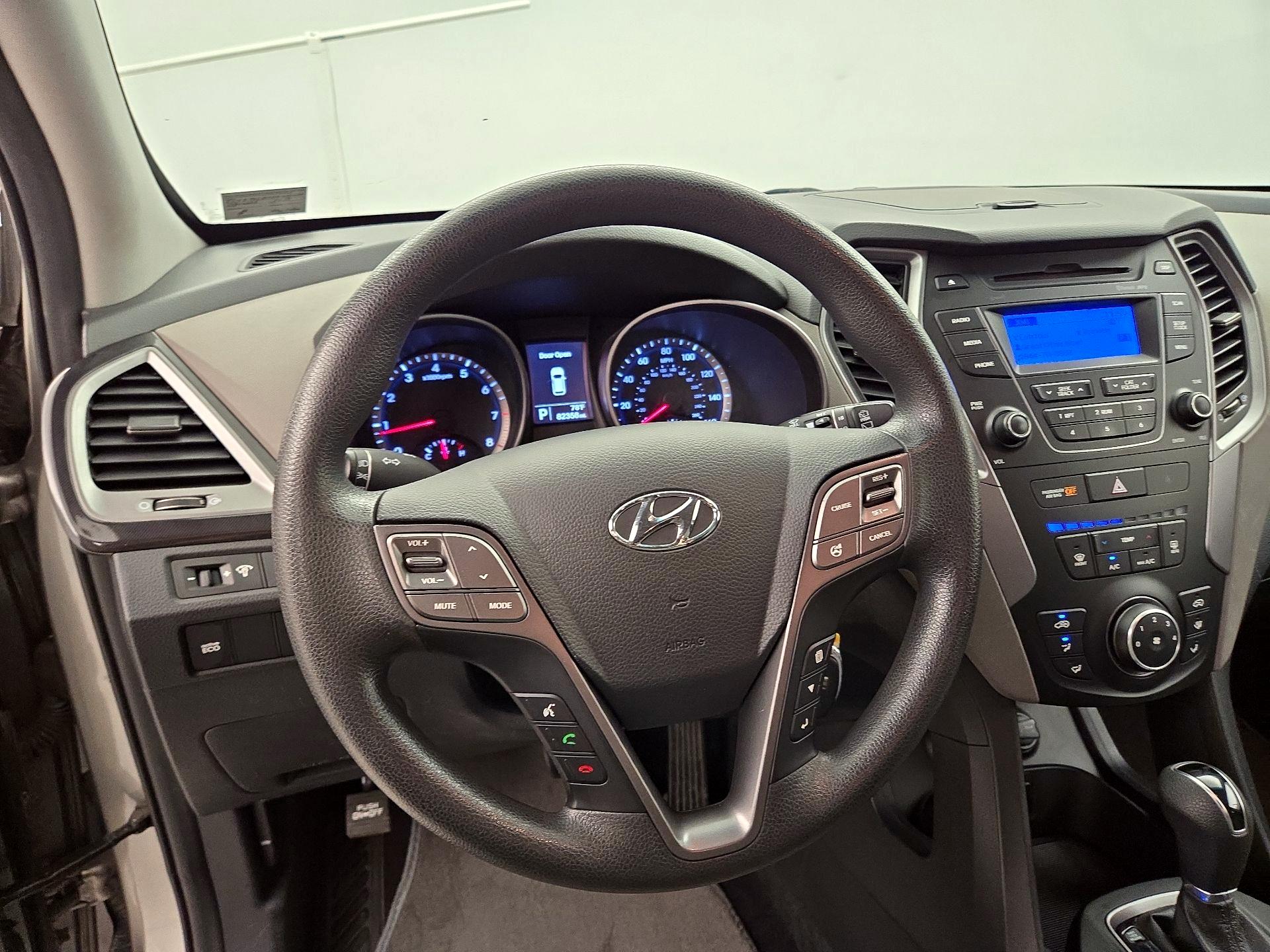 Thumbnail: 2013 Hyundai Santa Fe - 10