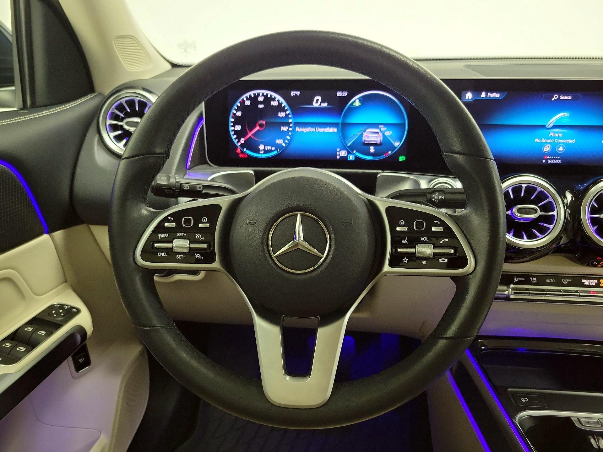 Thumbnail: 2021 Mercedes-Benz GLB - 10