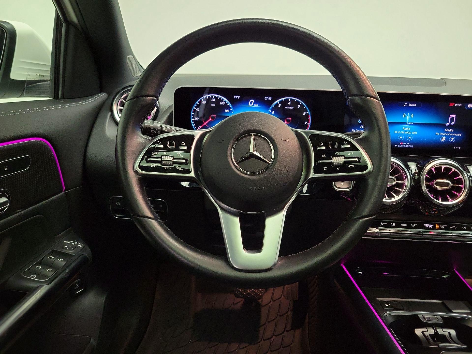Thumbnail: 2021 Mercedes-Benz GLA - 10