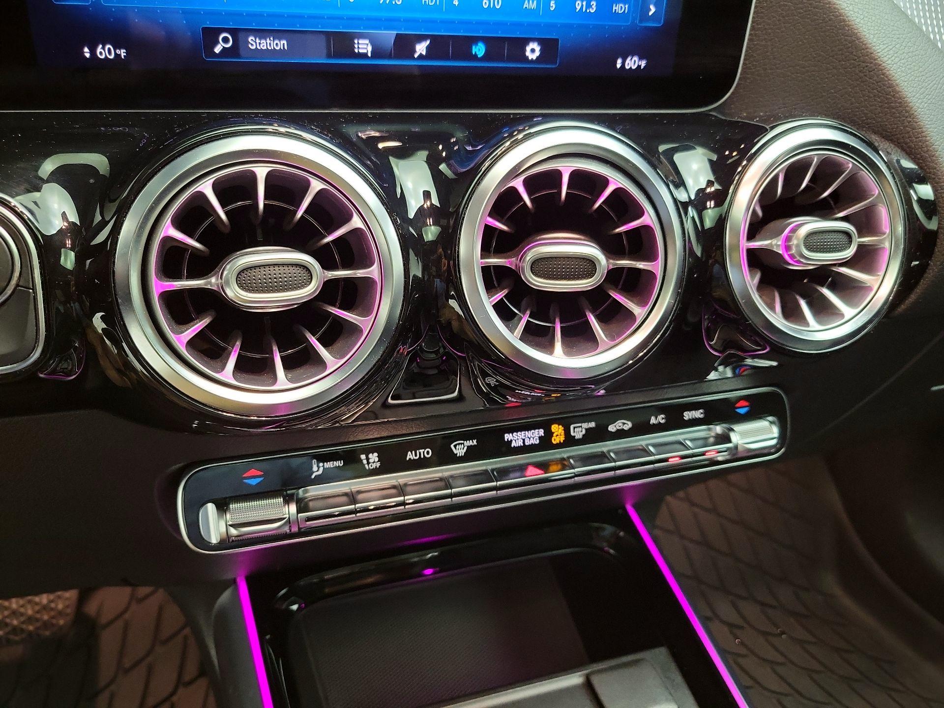 Thumbnail: 2021 Mercedes-Benz GLA - 17