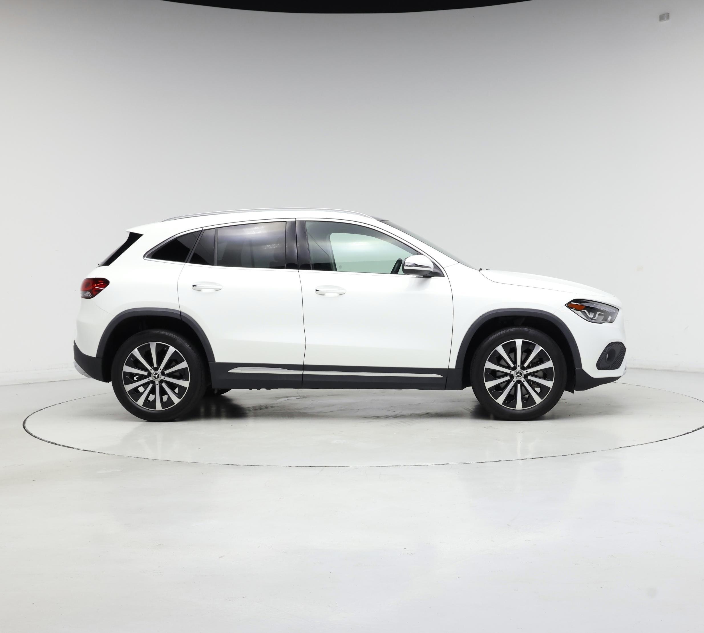 Thumbnail: 2021 Mercedes-Benz GLA - 7