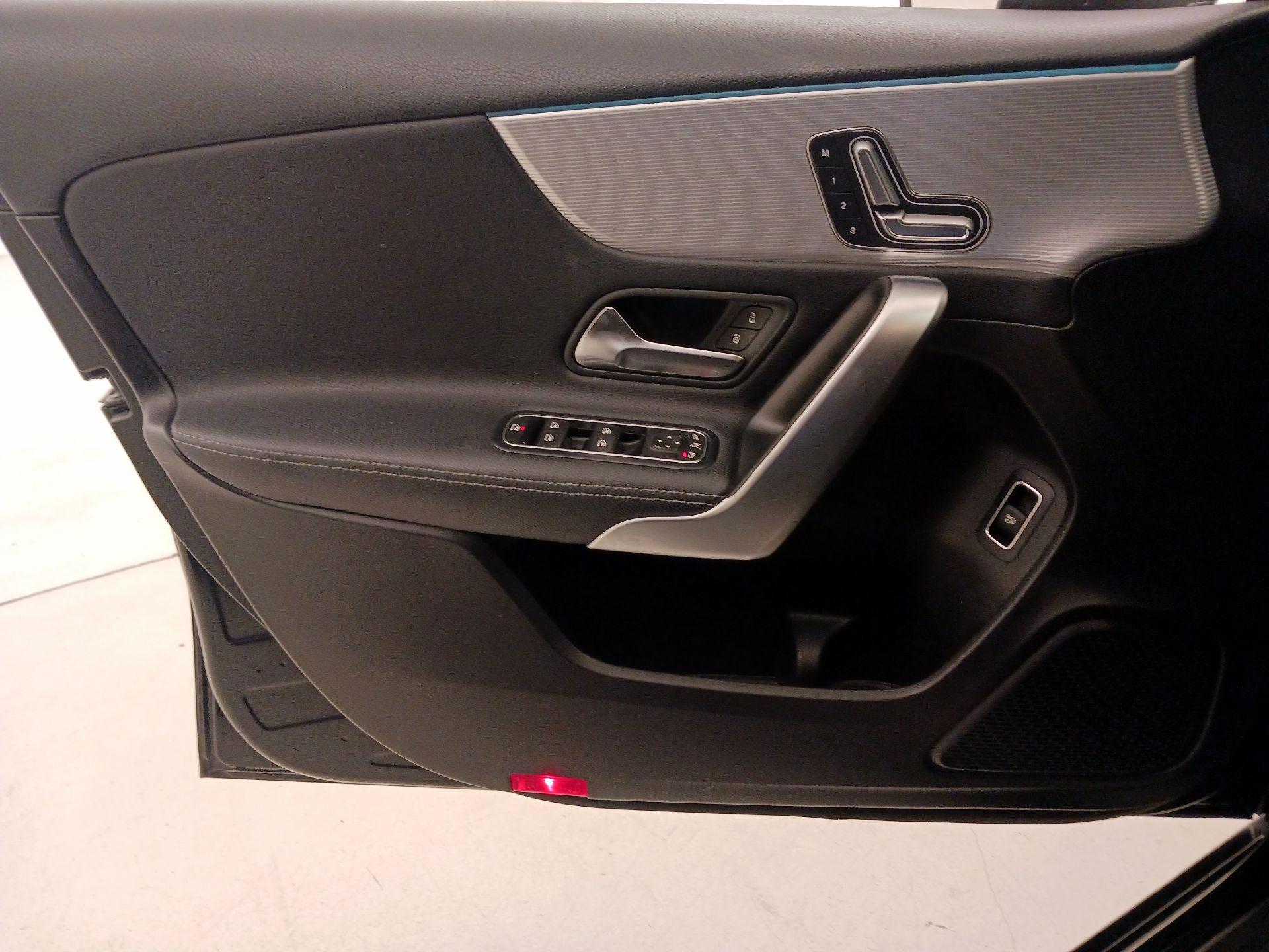 Thumbnail: 2019 Mercedes-Benz A-Class - 12