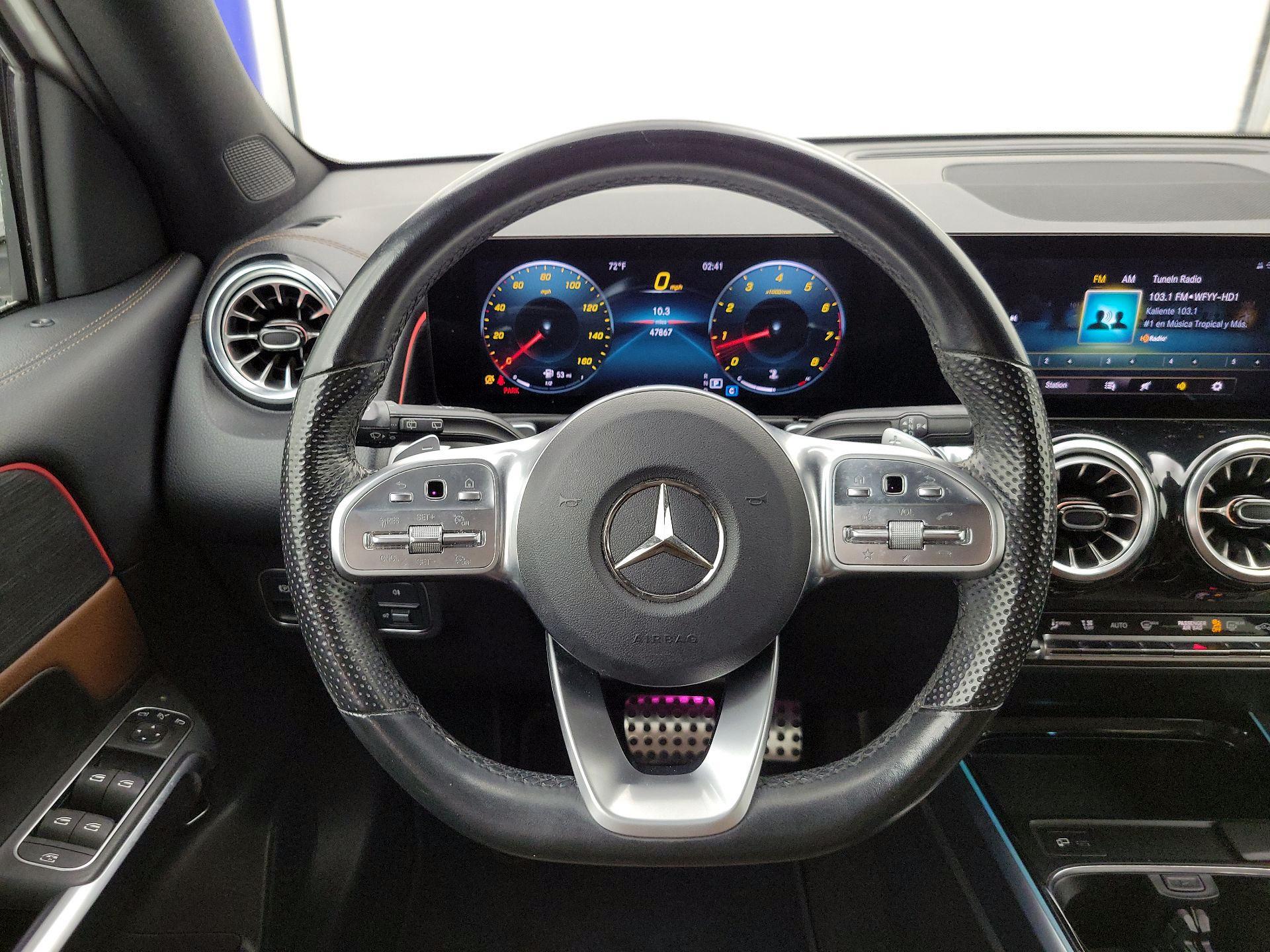 Thumbnail: 2022 Mercedes-Benz GLB - 10