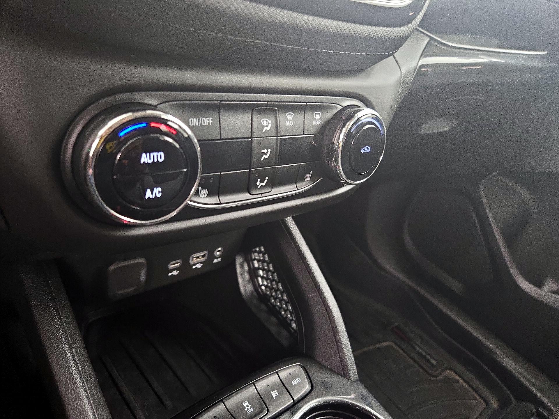 Thumbnail: 2023 Chevrolet TrailBlazer - 16