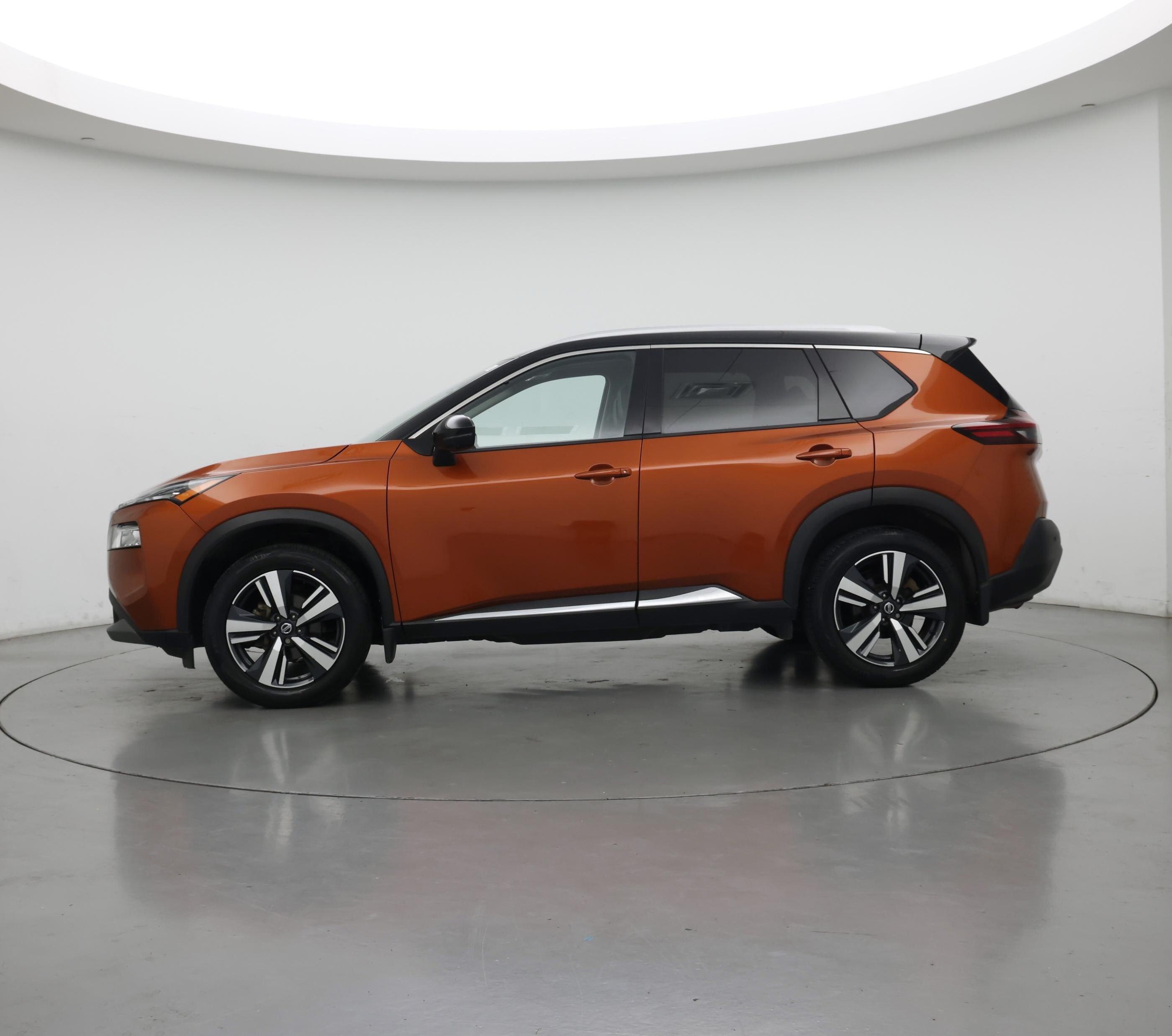 Thumbnail: 2021 Nissan Rogue - 3