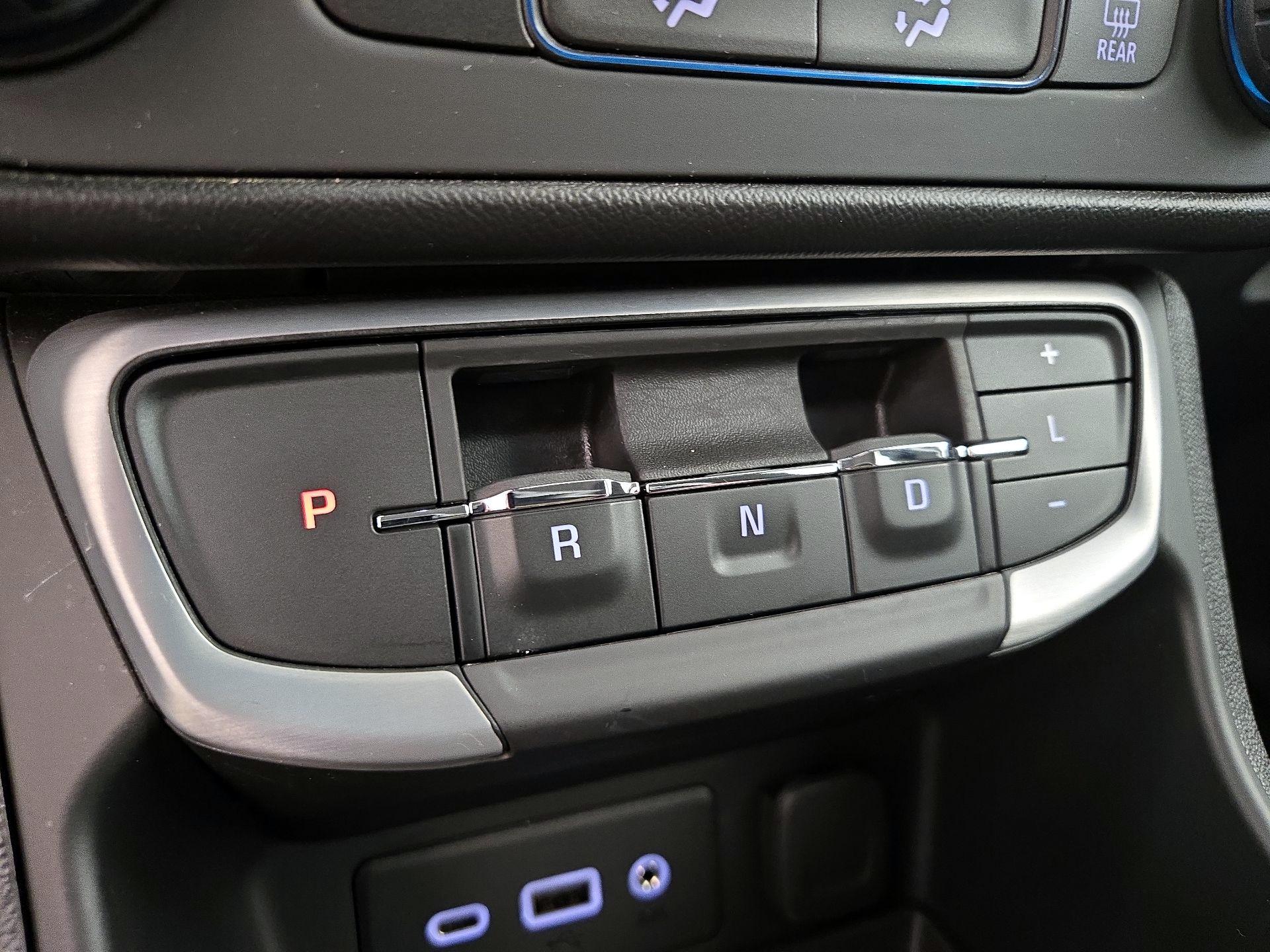 Thumbnail: 2022 GMC Terrain - 17