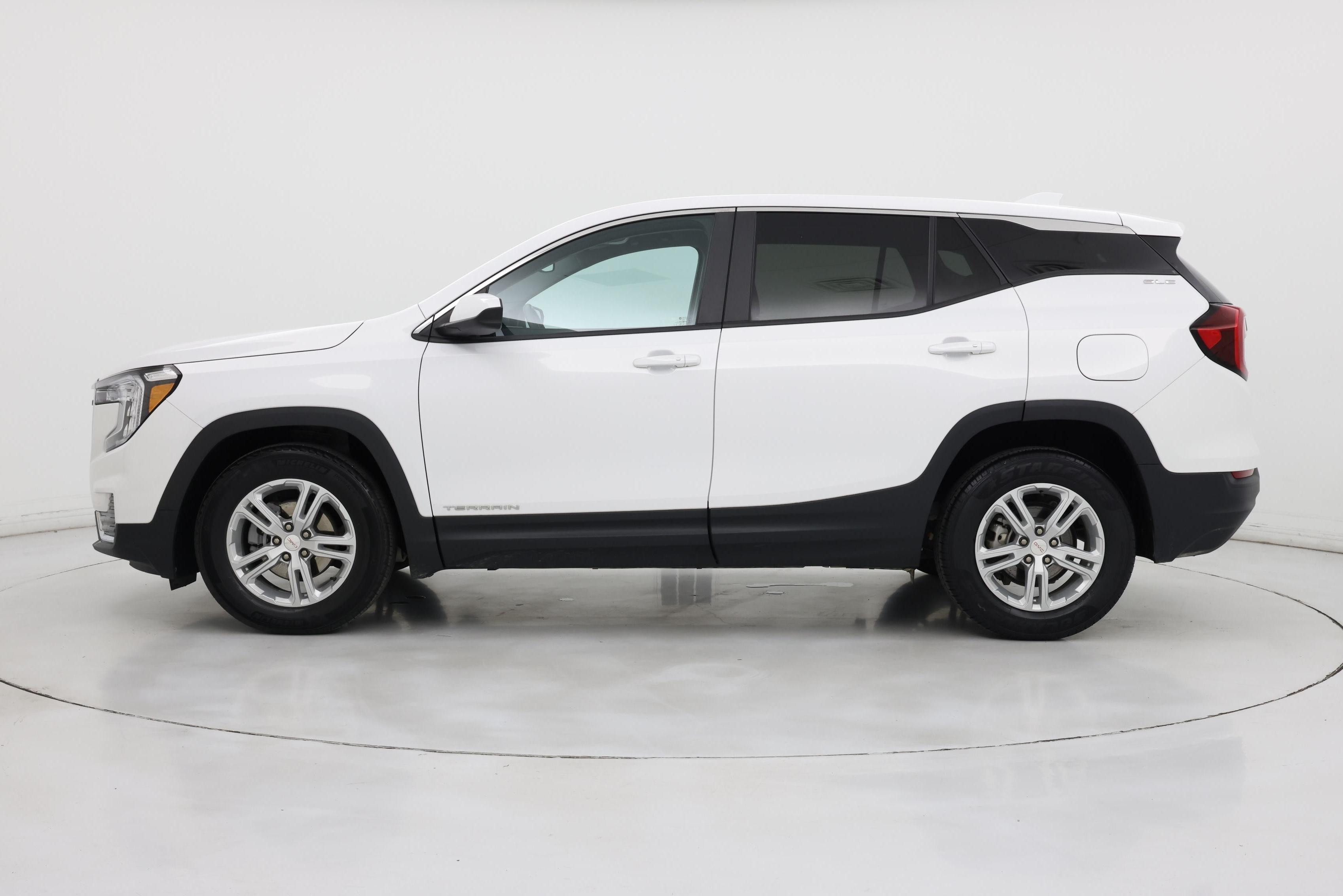 Thumbnail: 2022 GMC Terrain - 3